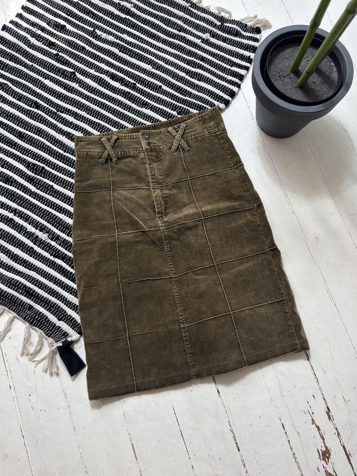 Cop Copine VINTAGE VELVET COP COPINE 2000s MIDI SKIRT Size 28" / US 6 / IT 42 - 1 Thumbnail