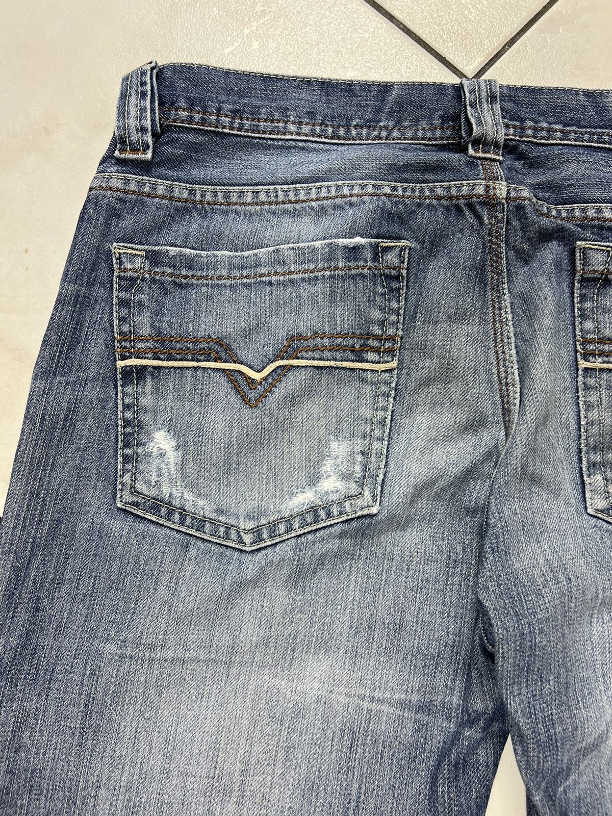 Diesel Vintage 90s Diesel y2k distressed jeans thrashed pants denim Size US 29 - 13 Thumbnail