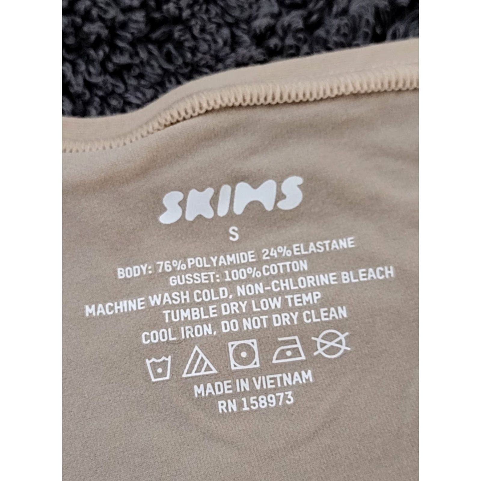 SKIMS SKIMS Women's Hipster Panties Mica S Vshape Mid Rise Buttocks Waist Opaque Lightweight Nylon Blend 1 Pack Size ONE SIZE - 5 Thumbnail
