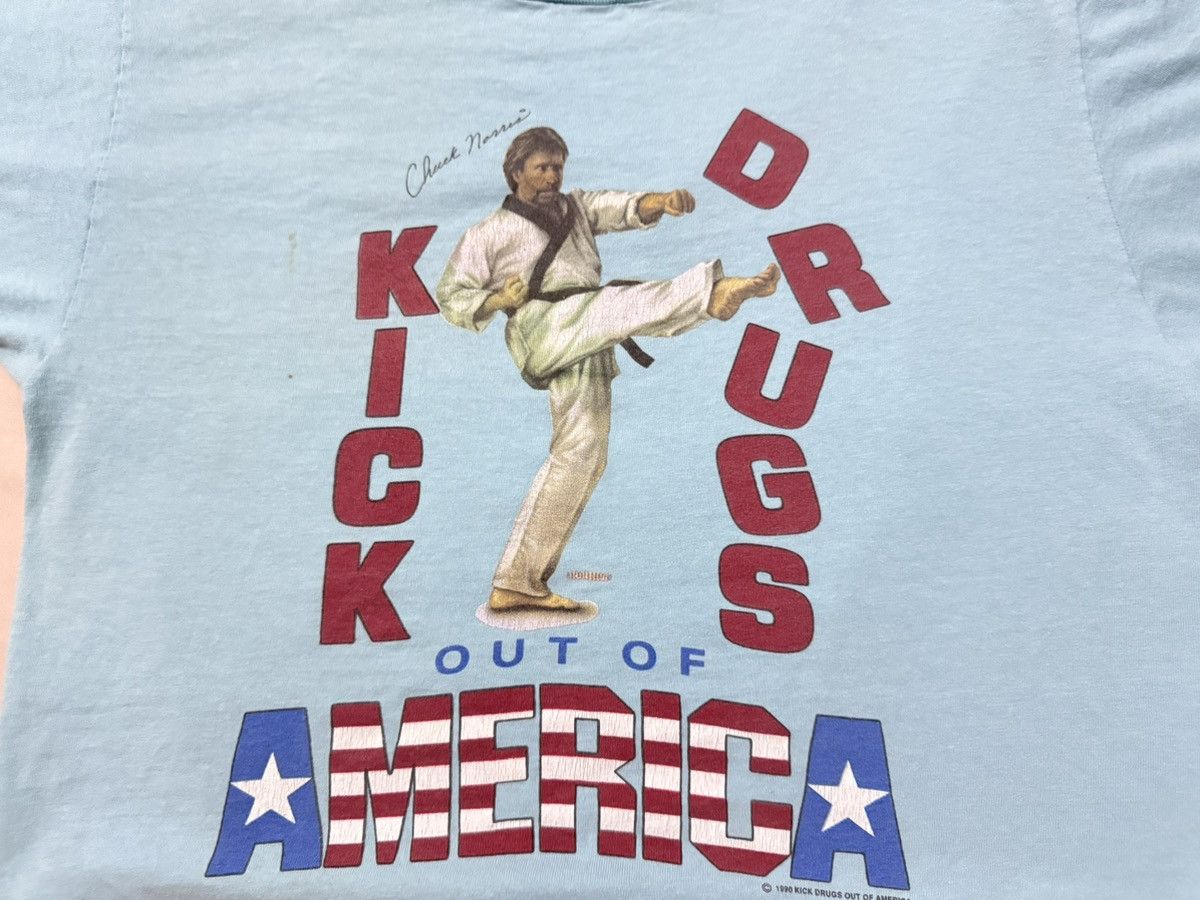 Other Vintage 90s Chuck Norris Kick Drugs Out of America T Shirt Size US M / EU 48-50 / 2 - 5 Thumbnail