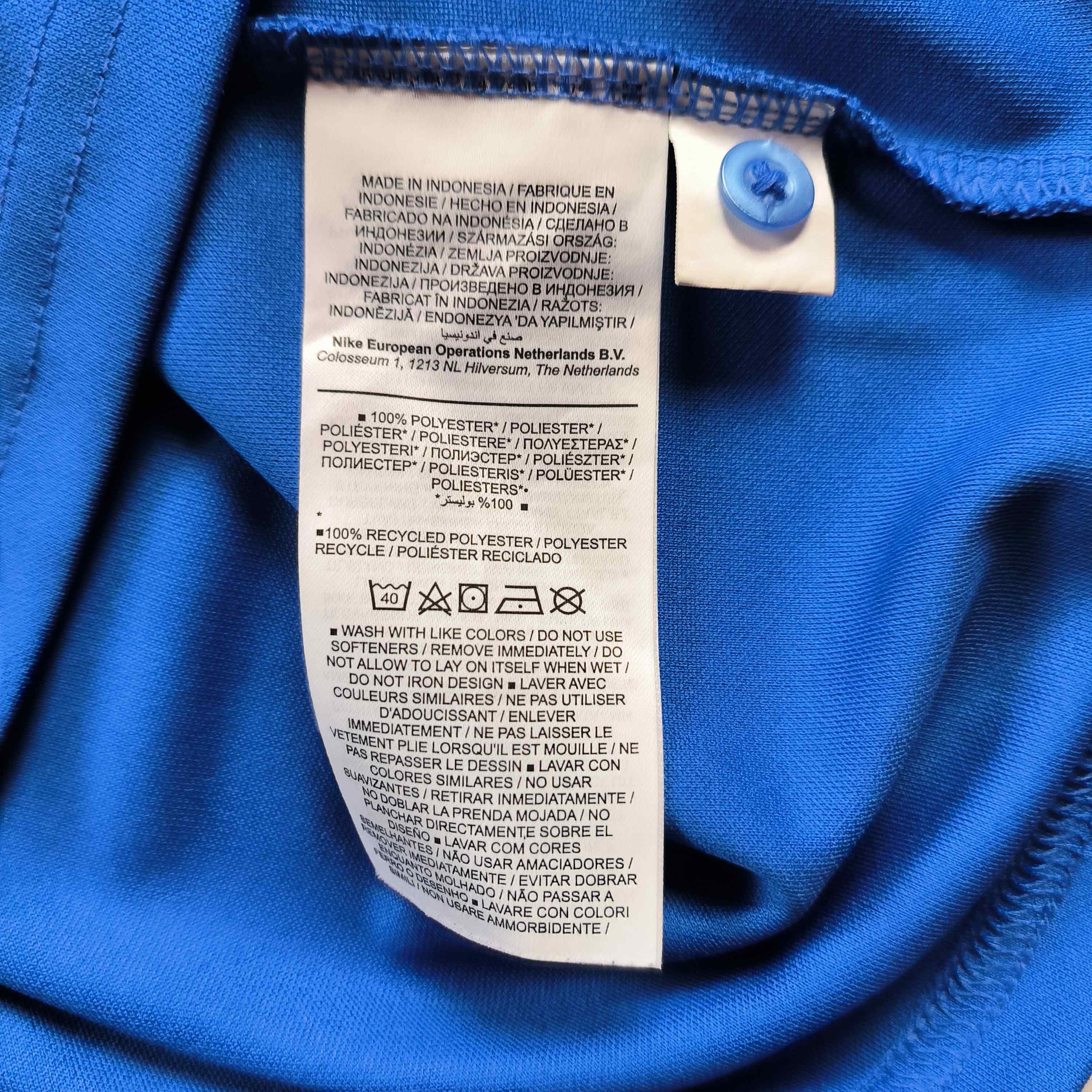 Nike Portsmouth 2020-21 Nike training football jersey size L Size US L / EU 52-54 / 3 - 5 Thumbnail