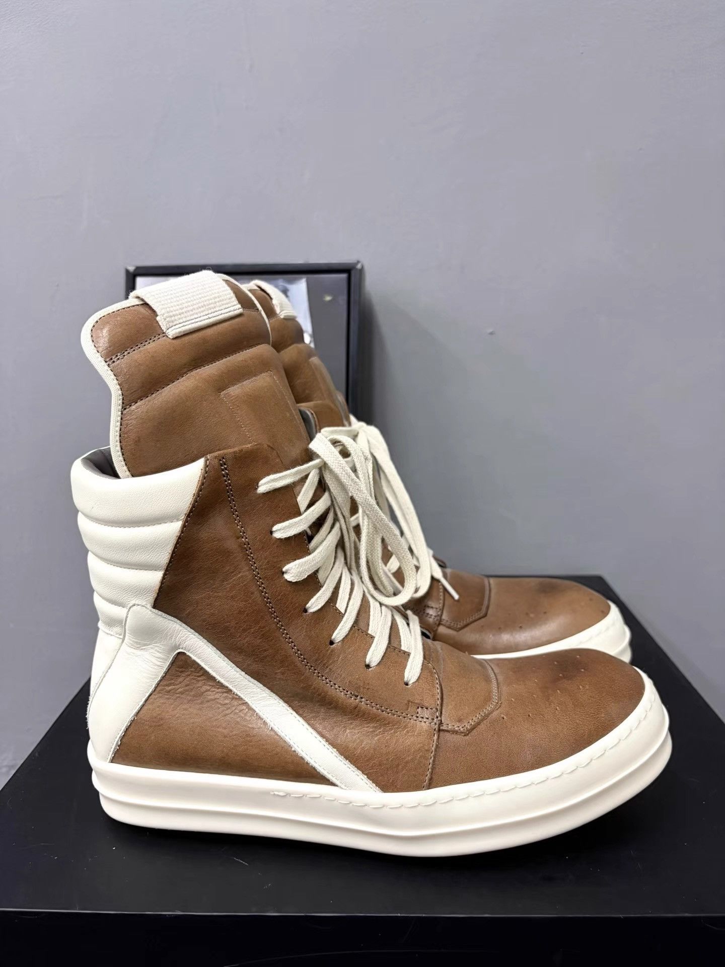 Rick Owens Rick Owens 22SS Geobasket Inverted Triangle High-Tops K34 Size US 8 / EU 41 - 4 Thumbnail