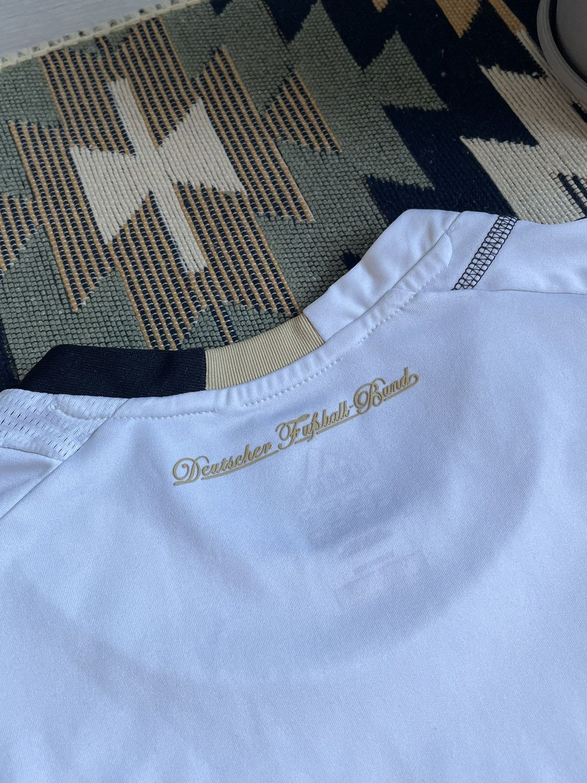 Adidas × Vintage Vintage Adidas Germany 2010/11 Home Jersey Size US L / EU 52-54 / 3 - 9 Thumbnail