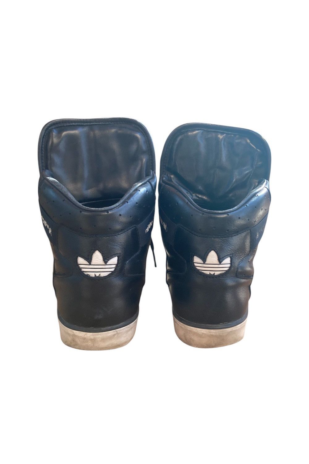 Adidas × Mastermind Japan Adidas x Mastermind Japan 43,5 / 9,5 USA Size US 9.5 / EU 42-43 - 3 Thumbnail