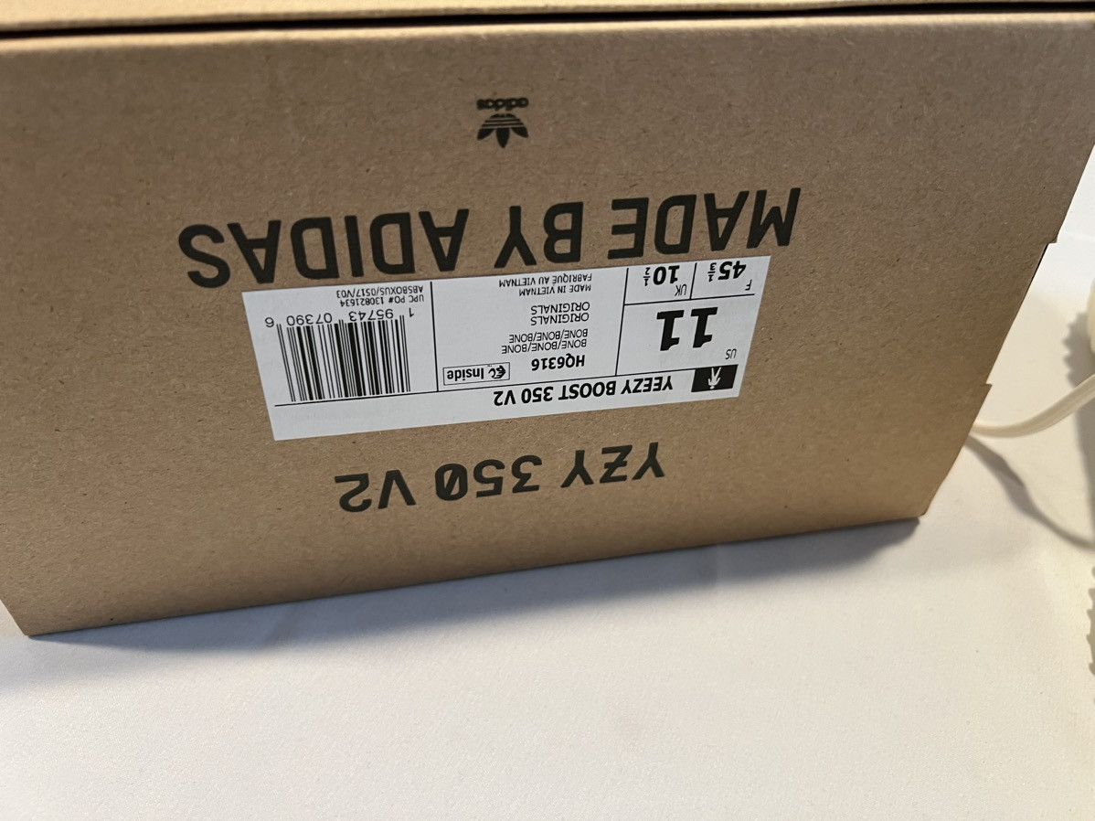 Adidas Addidas Yeezy sneakers. 44/11 Size US 11 / EU 44 - 2 Thumbnail