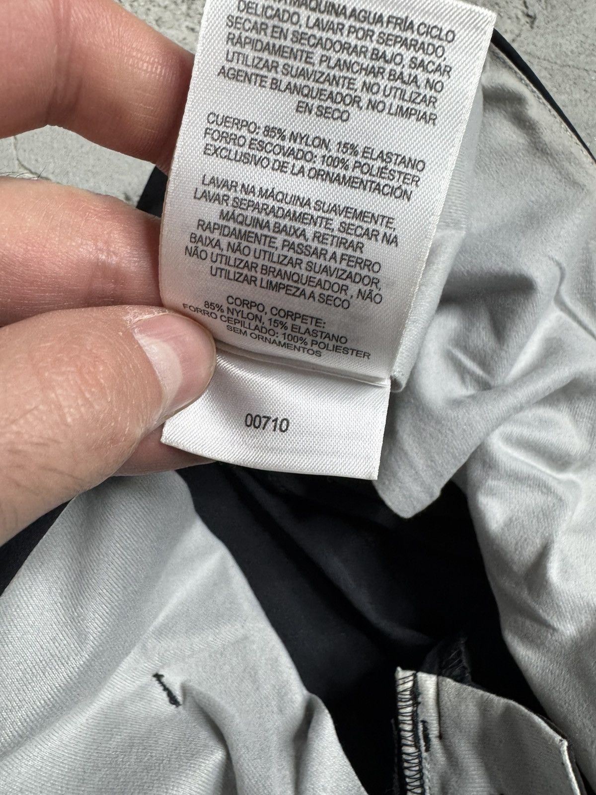 Mountain Hardwear × Vintage Vintage Mountain Hardwear Gore Windstopper Hiking Pants Size 32" / US 10 / IT 46 - 8 Thumbnail