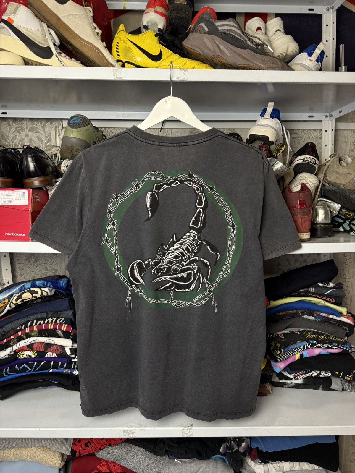 Allsaints Mens Allsaints Oversize T Shirt Big Scorpion Size US S / EU 44-46 / 1 - 3 Thumbnail