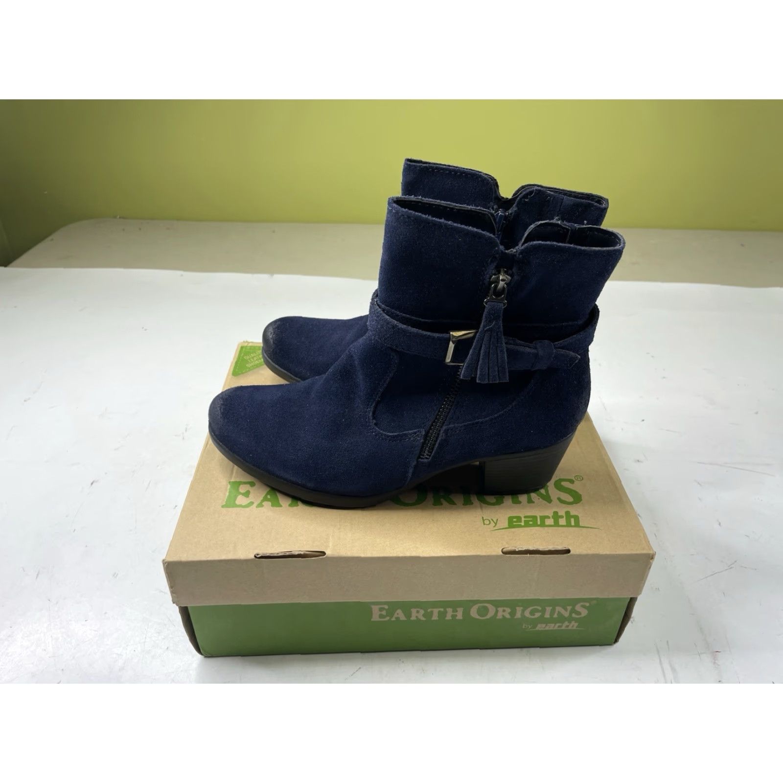 Vintage Earth Origins Tori Women's Bootie Navy Blue Suede Ankle Water Resistant 10W Wide Size US 10 / IT 40 - 2 Thumbnail