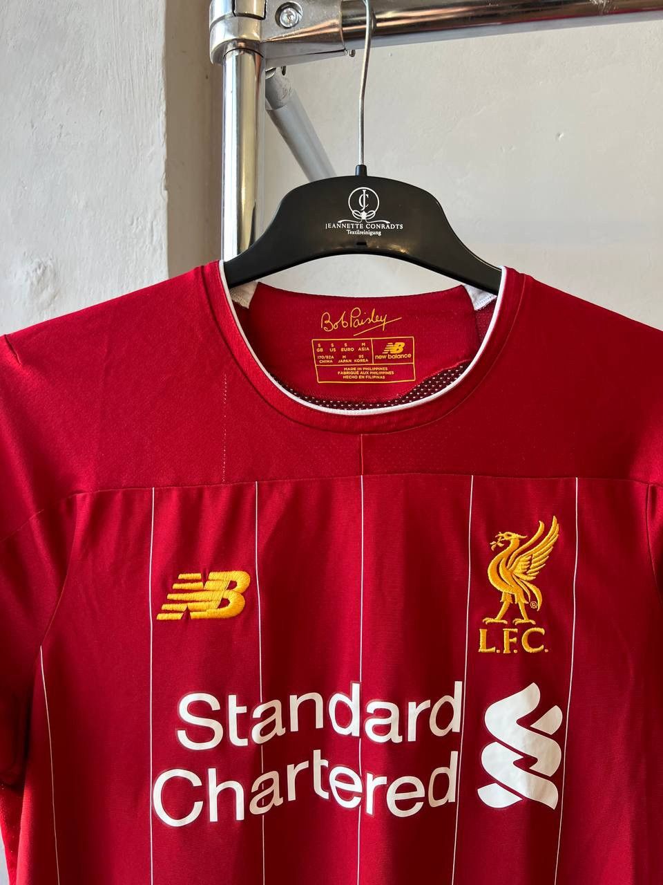 New Balance 2019/20 LIVERPOOL FC HOME SOCCER JERSEY FOOTBALL SHIRT SZ S Size US S / EU 44-46 / 1 - 3 Thumbnail