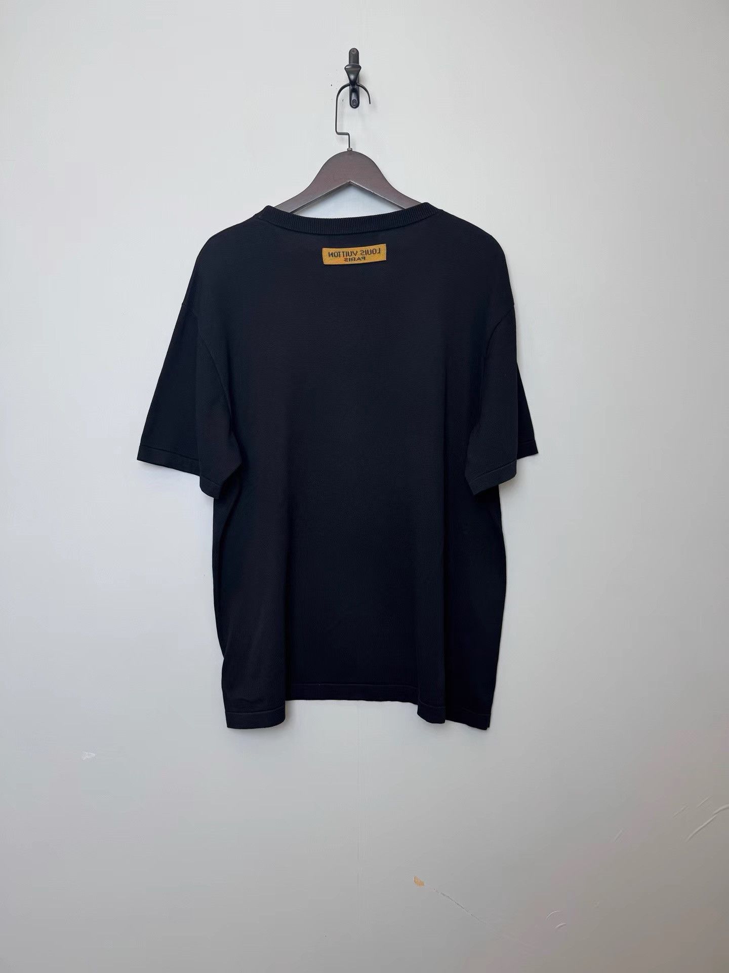 Louis Vuitton Louis Vuitton Black Shadow Letter Jacquard Knit Tee K36 Size US XL / EU 56 / 4 - 2 Thumbnail