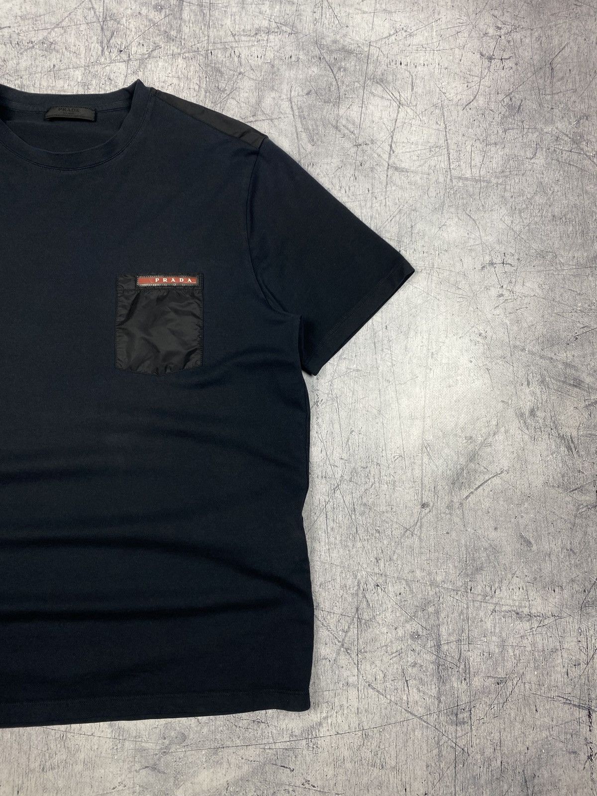 Prada Prada Nylon Pocket Red Tab Dark Navy T Shirt Size US L / EU 52-54 / 3 - 4 Thumbnail