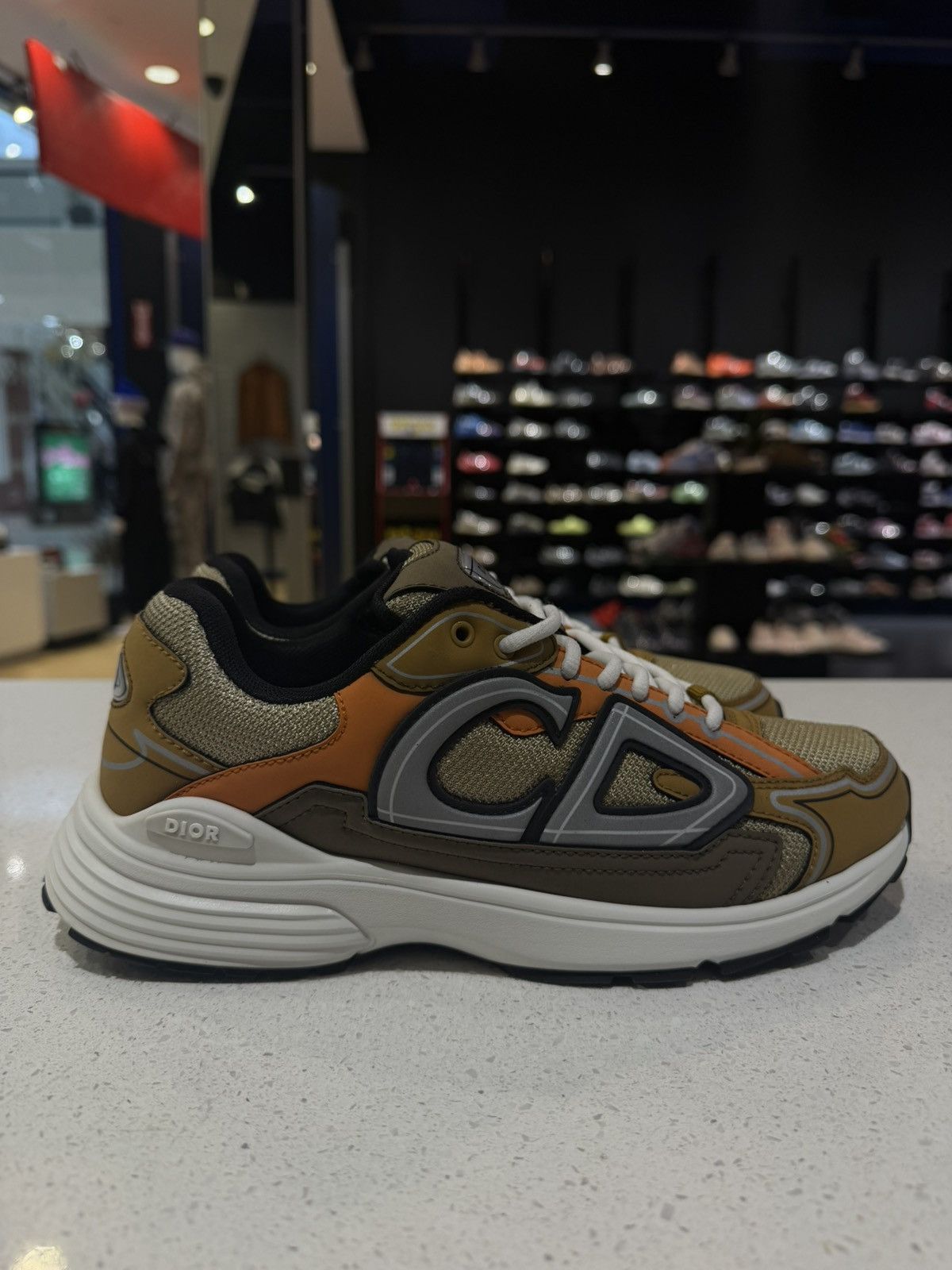 Dior Size 7US/40EU - Dior B30 Sneakers Brown/Orange Size US 7 / EU 40 - 3 Thumbnail