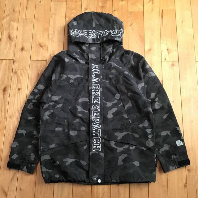 Bape Black Eye Patch × BAPE CAMO Hoodie Snowboard Jacket APE Size US L / EU 52-54 / 3 - 1 Thumbnail