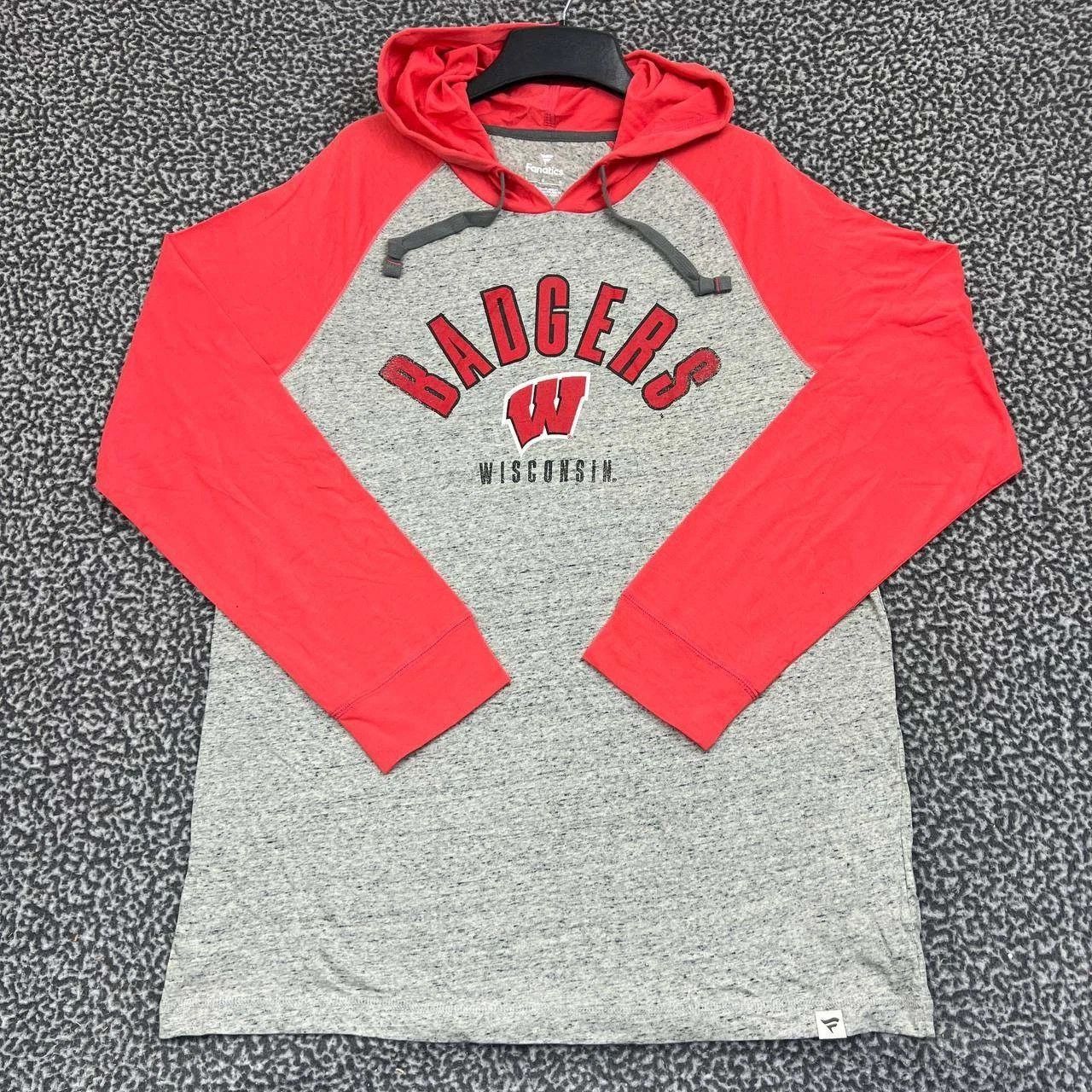 Other Wisconsin Badgers Hoodie Men Fanatics Pullover Long Sleeve L Size US L / EU 52-54 / 3 - 1 Thumbnail