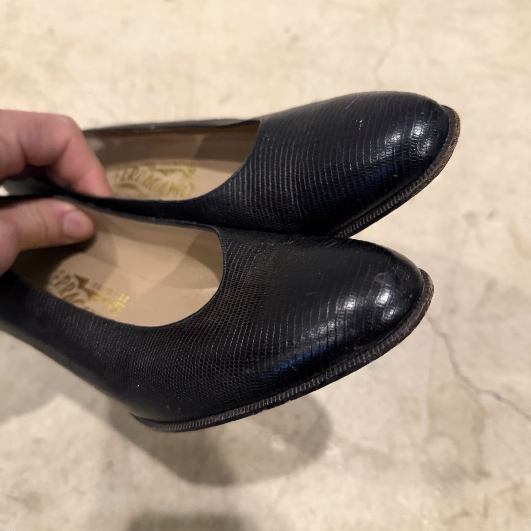 Salvatore Ferragamo VINTAGE Salvatore Ferragamo Womens Black Pumps Heels - Size 9 AAA Leather Round Toe Med Heel Womens Size US 9 / IT 39 - 4 Thumbnail