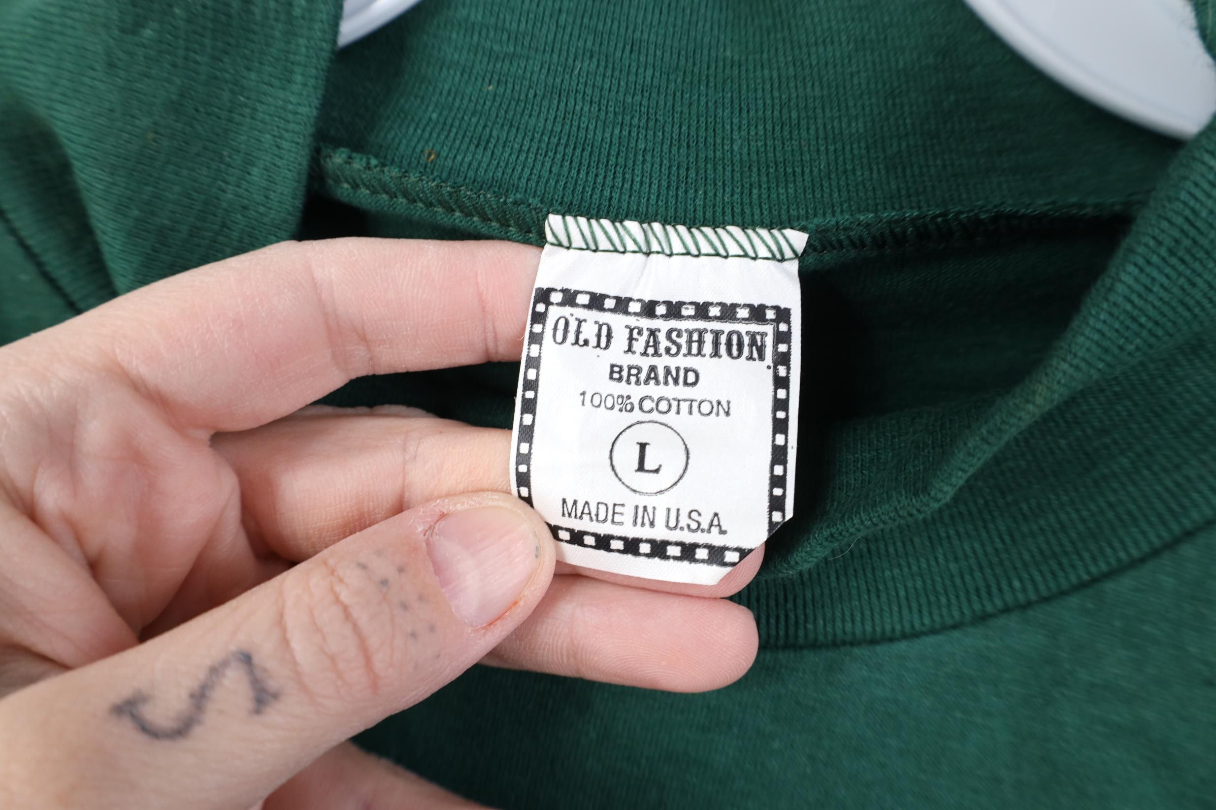 Vintage Deadstock Vintage 90s Streetwear Mock Neck T-Shirt USA Green Size US L / EU 52-54 / 3 - 10 Thumbnail