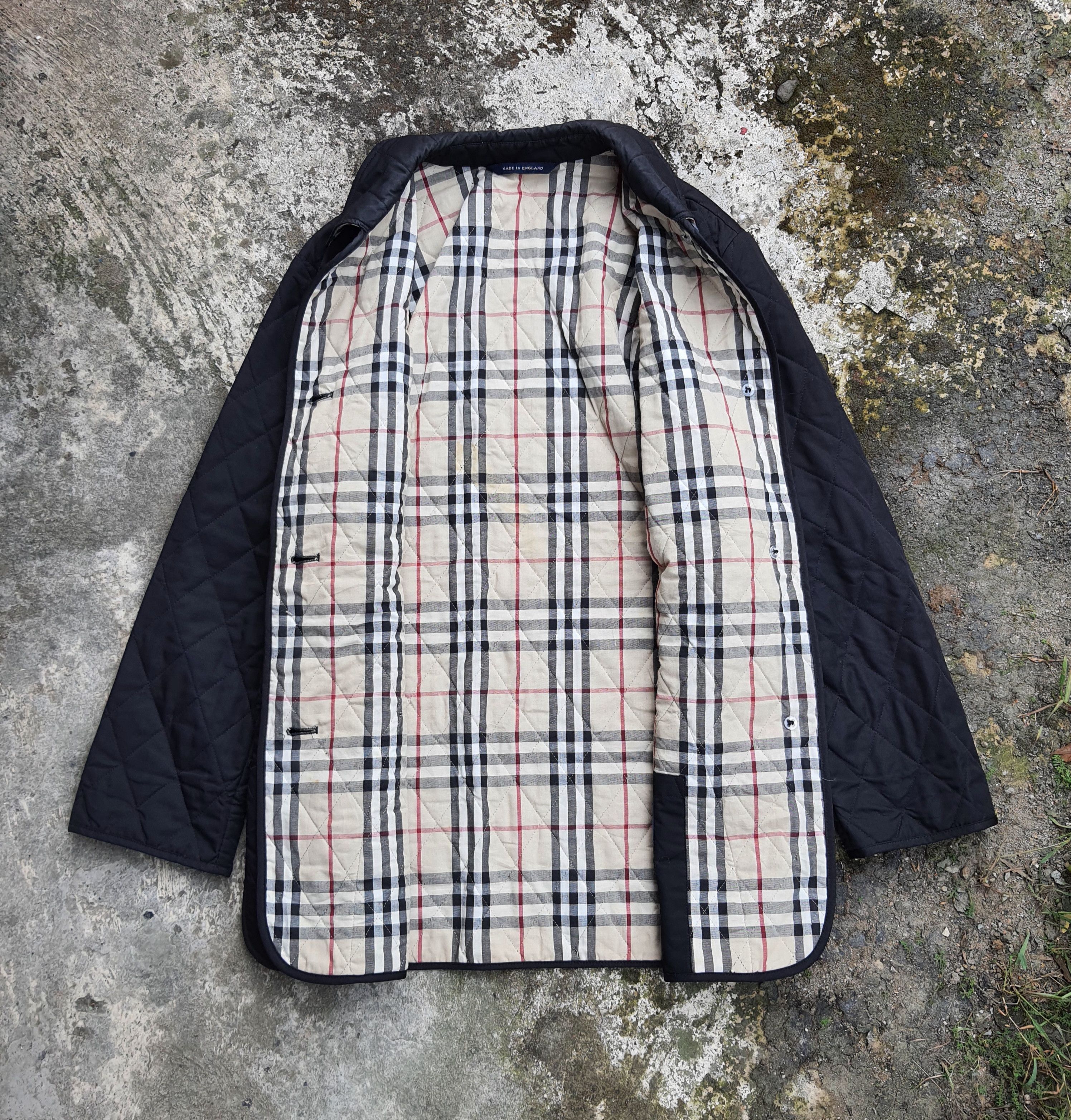 Burberry Burberry black quilted coated Size US L / EU 52-54 / 3 - 4 Thumbnail