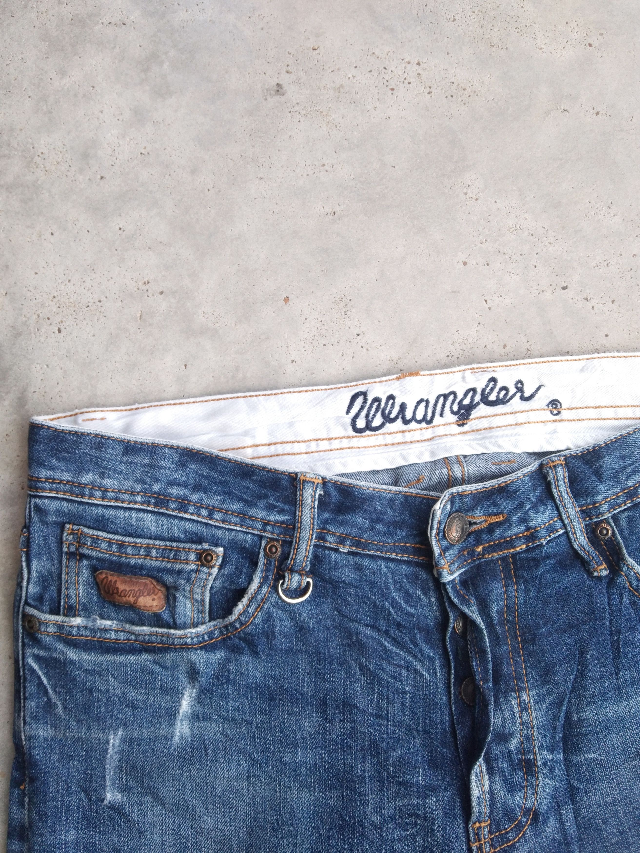 Wrangler Vintage Wrangler Distressed Jeans 33x32 Size US 33 - 6 Thumbnail
