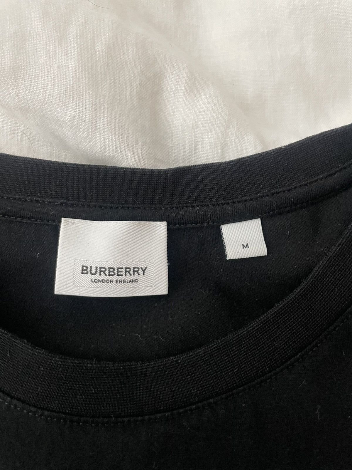 Burberry Burberry TB Logo Classic Short Sleeve Size US M / EU 48-50 / 2 - 3 Thumbnail