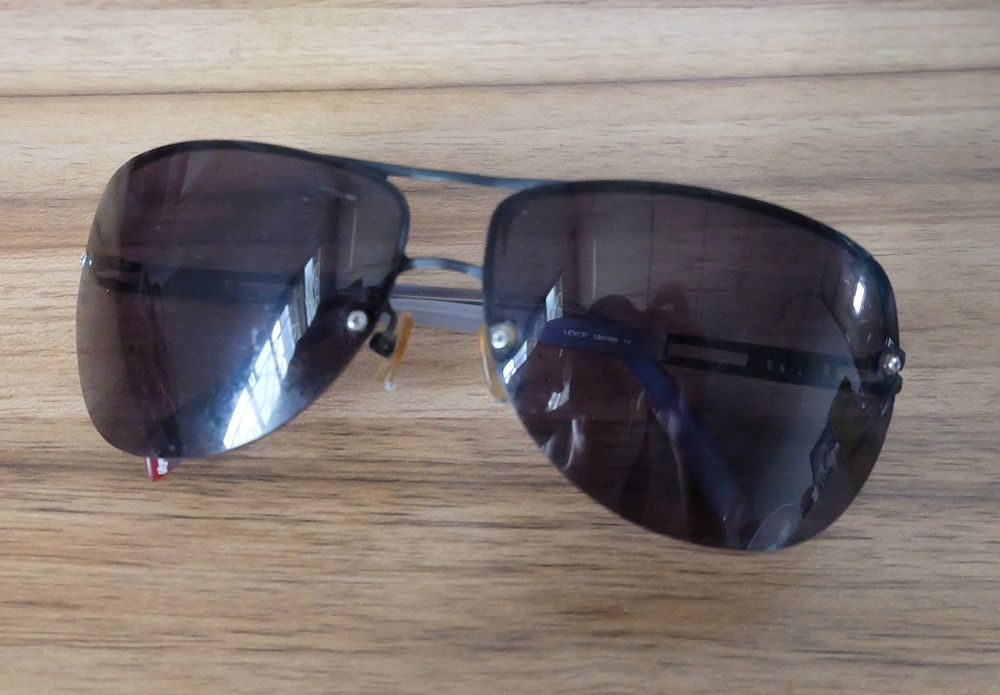 Levi's Levi’s LS01062 Sunglasses Size ONE SIZE - 1 Thumbnail