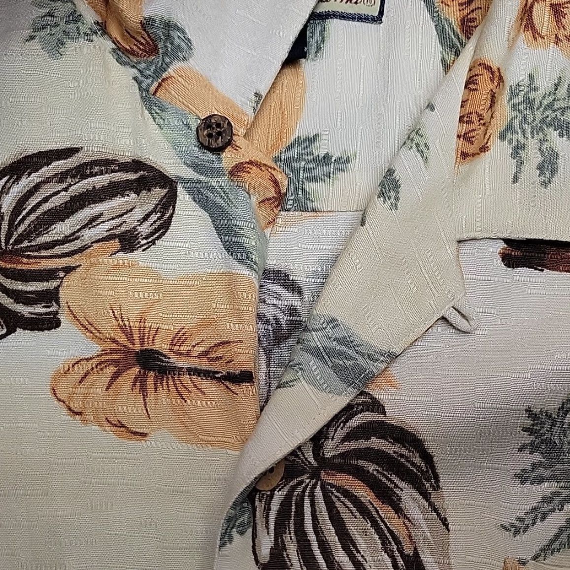 Tommy Bahama Tommy Bahama Shirt Mens Large 100% Silk Multicolor Floral Hawaiian Short Sleeve Size US L / EU 52-54 / 3 - 4 Thumbnail