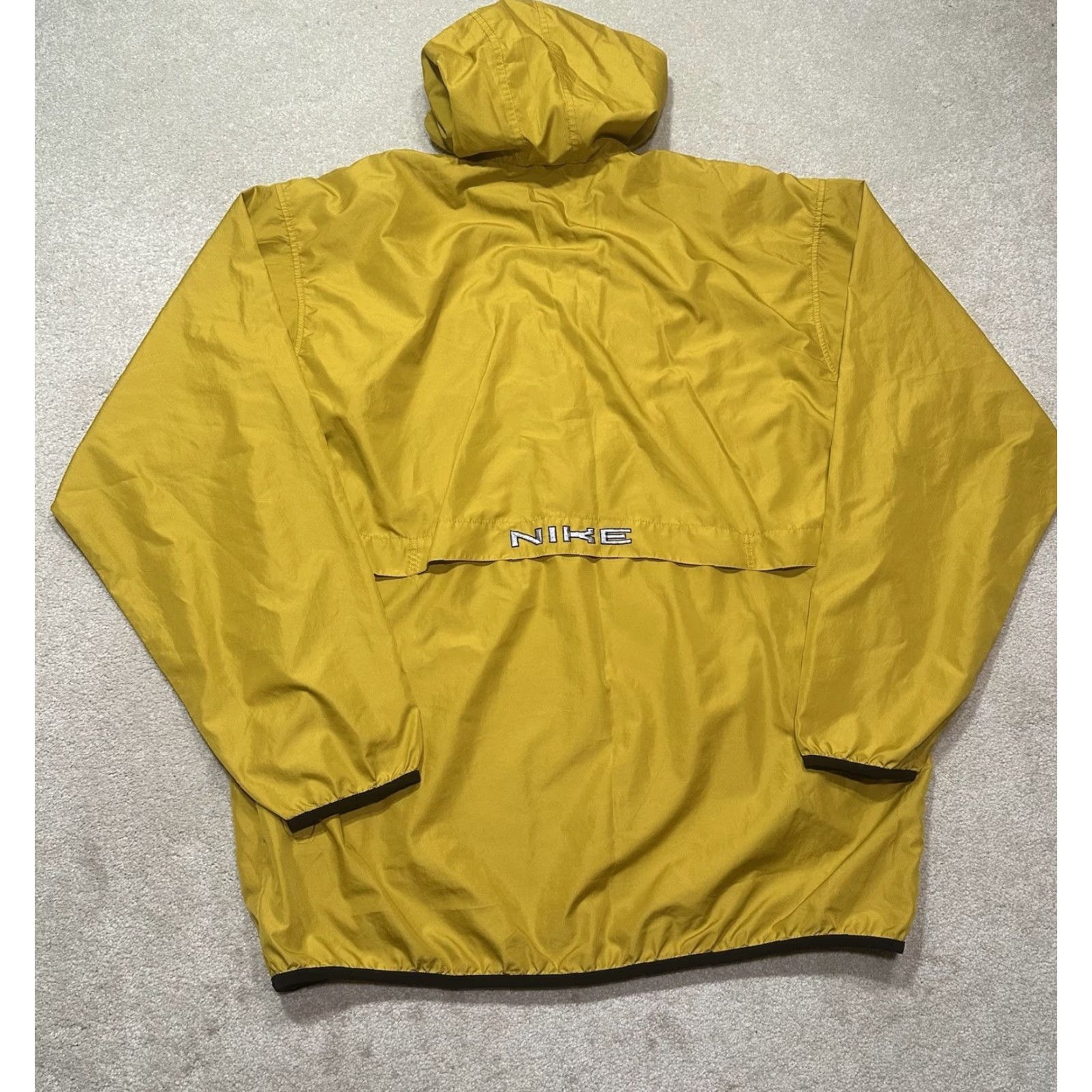 Nike VINTAGE Nike Windbreaker Anorak Jacket Mens XL Gold Mini Swoosh Windbreaker Jacket Logo Nike Team Mens XL Gold Size US XL / EU 56 / 4 - 3 Thumbnail
