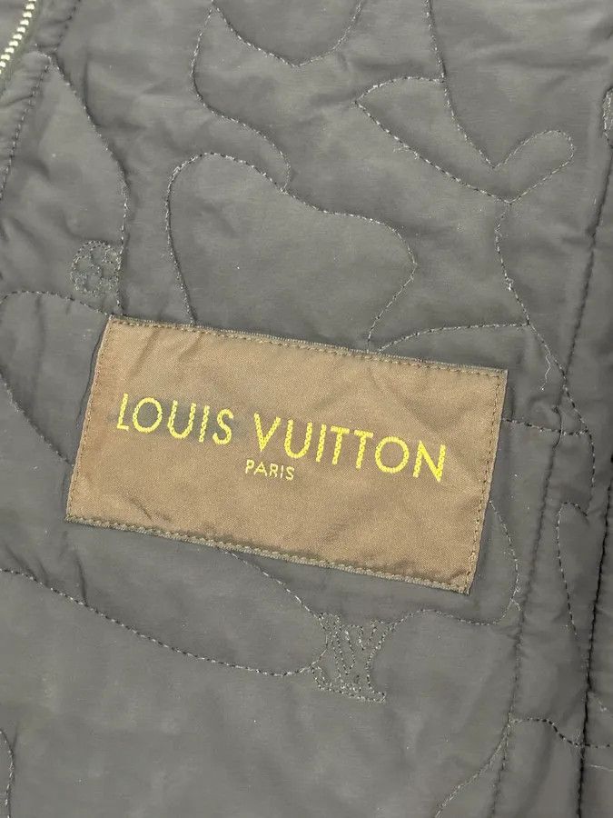 Louis Vuitton Louis Vuitton Black Quilted Nylon Bomber Jacket Size US M / EU 48-50 / 2 - 10 Thumbnail
