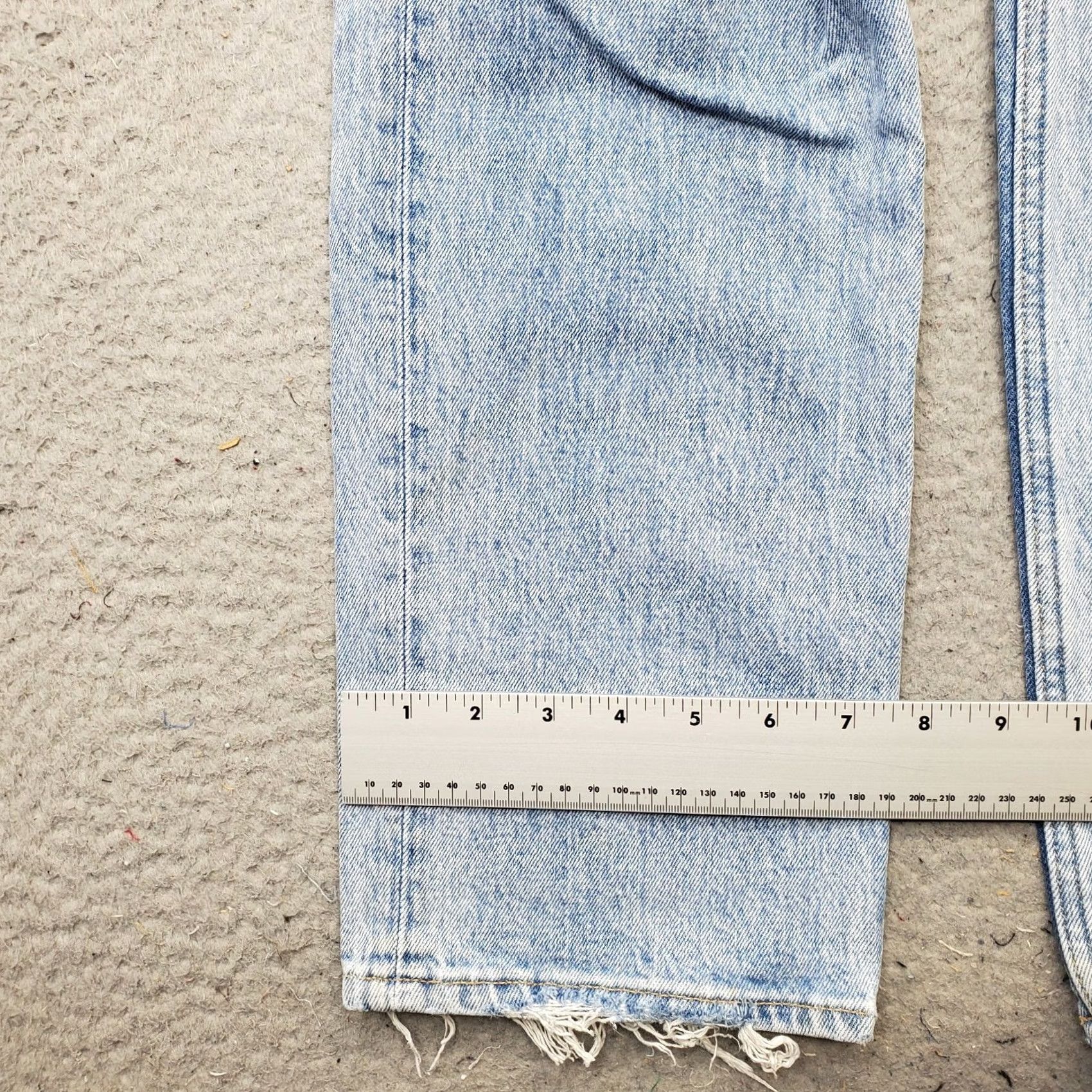 Abercrombie & Fitch Abercrombie & Fitch The '90s Straight Jeans Womens 4R Blue Denim Ultra High Rise Size 4 Womens Jeans Blue 90s Vintage? Size 27" / US 4 / IT 40 - 5 Thumbnail