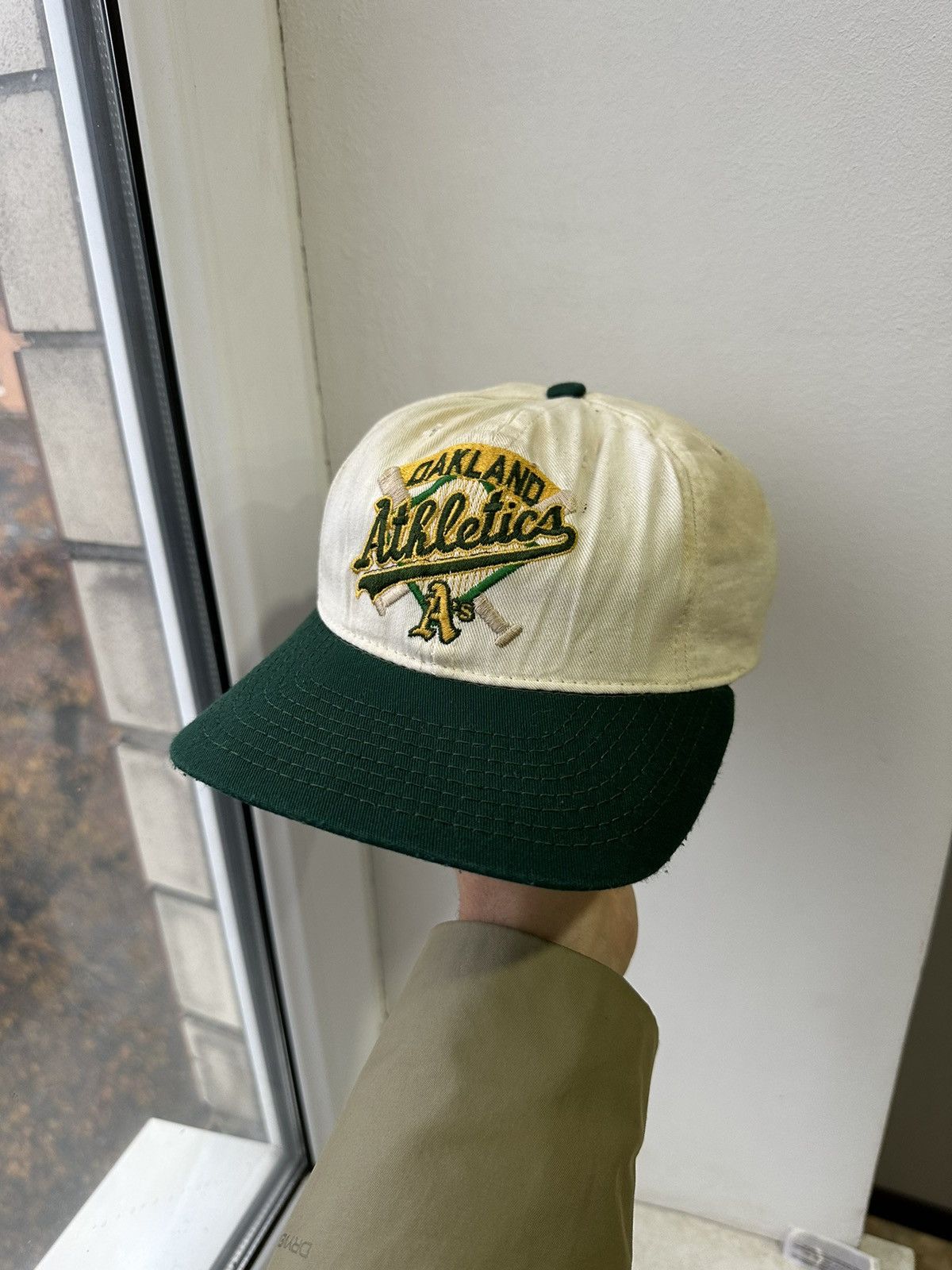 MLB Vintage Oakland Athletics MLB Made In USA Cap Size ONE SIZE - 1 Thumbnail