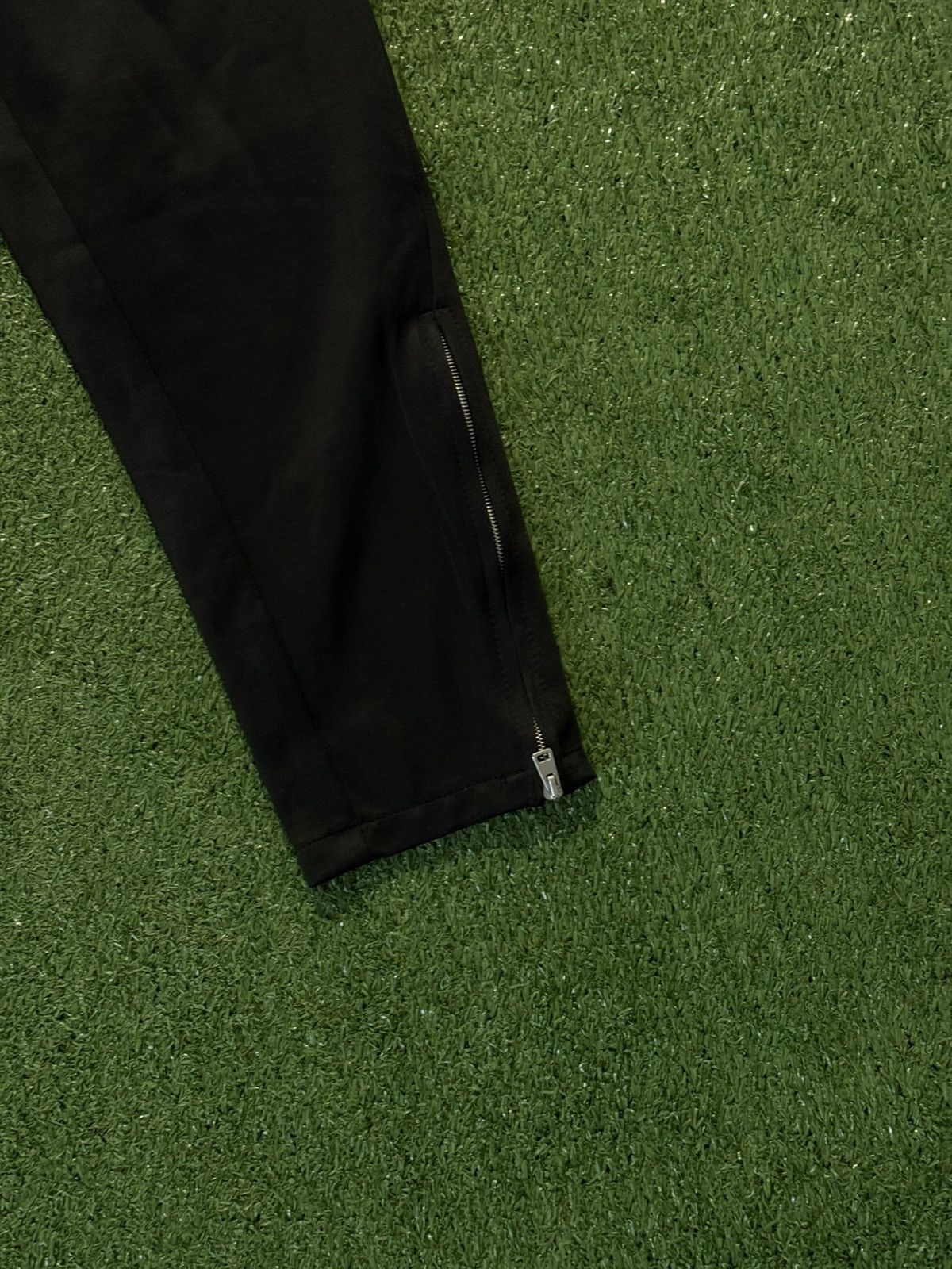 Represent Clo. Represent Clo. black Sweatpants British made Rare Size US 30 / EU 46 - 6 Thumbnail