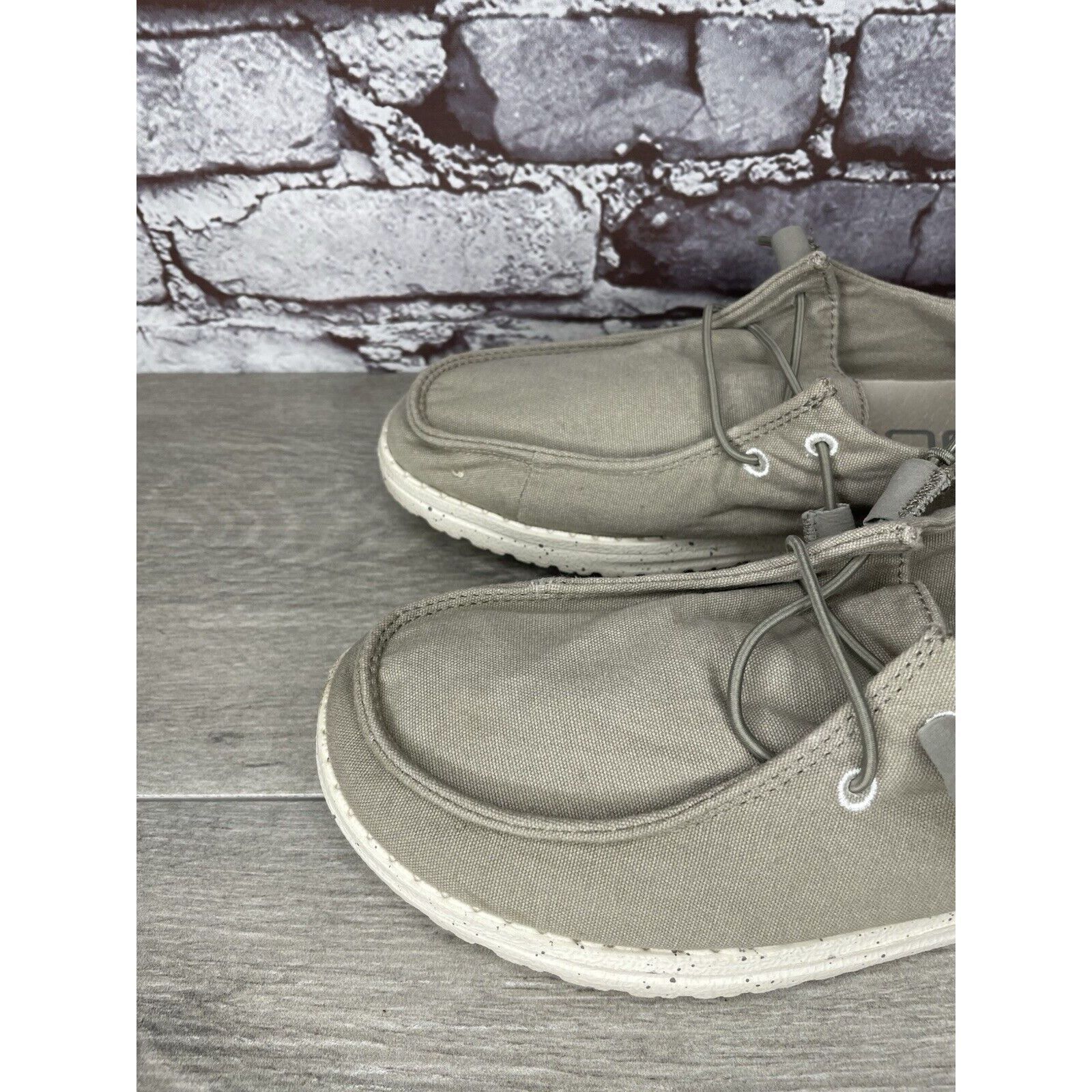 Other Hey Dude Wendy Grey Canvas Fabric Lace Lightweight Sneakers Size US 7 / IT 37 - 6 Thumbnail