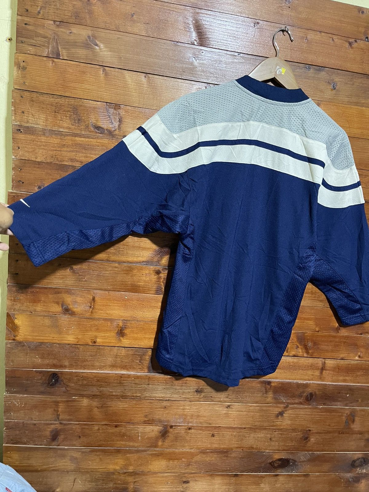 NHL Vintage 90s nike NHL vancouver canucks hockey jersey Size US M / EU 48-50 / 2 - 3 Thumbnail