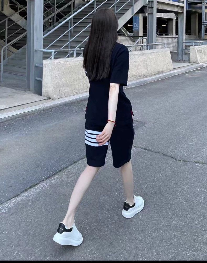 Thom Browne Thom browne Size 3 Dark blue striped drawstring shorts 250 Size US 32 / EU 48 - 7 Thumbnail