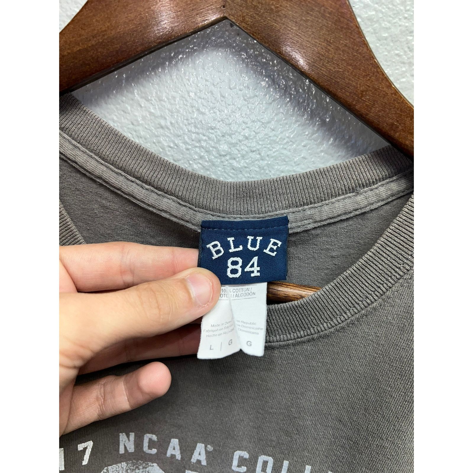 Vintage NCAA College World Series Shirt 2017 Gray Tee Sports Large Size US L / EU 52-54 / 3 - 5 Thumbnail