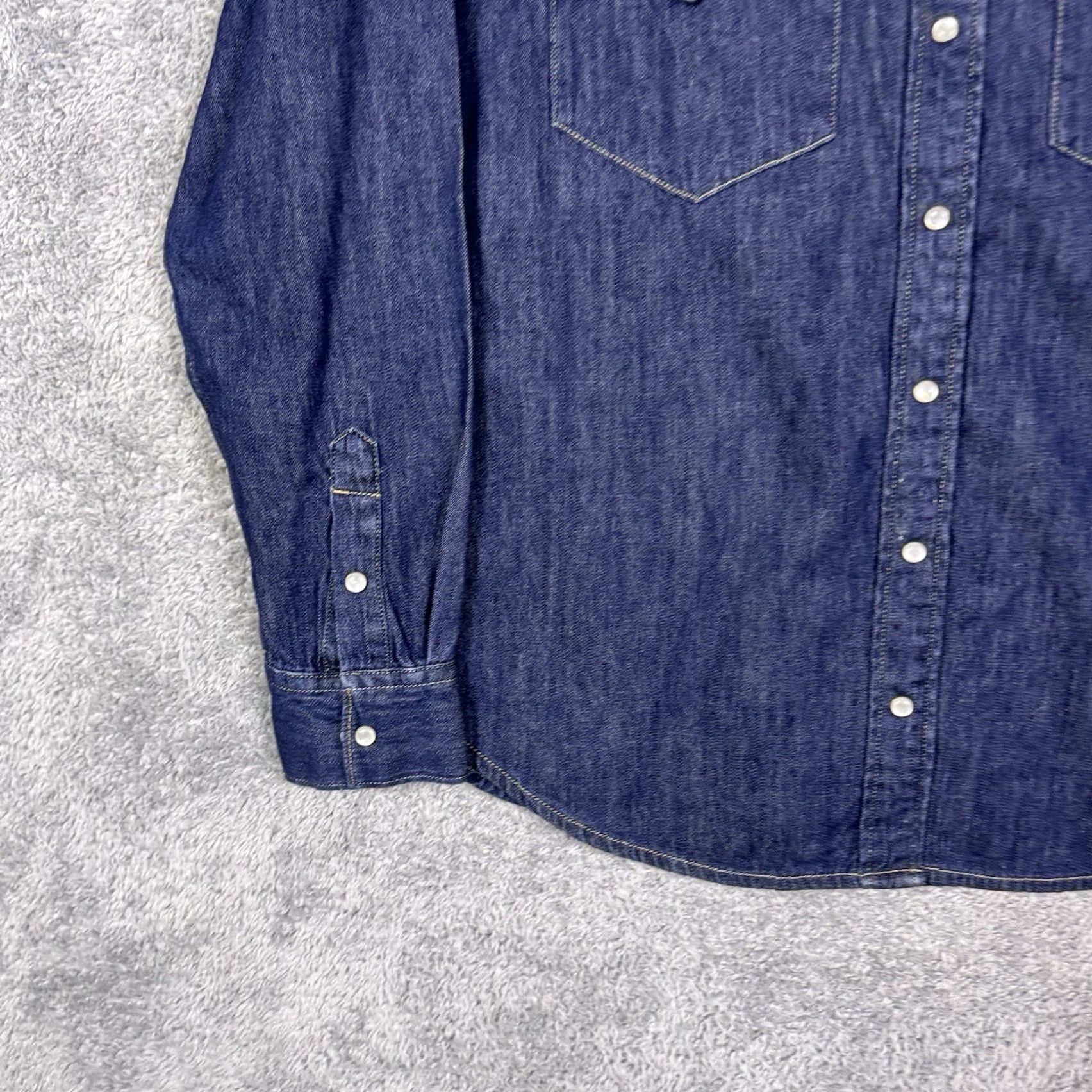 Levi's Levi's Denim Shirt Womens M Pearl Snap Dark Wash Western Y2K Cowgirl Slim Button-Up Long Sleeve Casual Blue Size M / US 6-8 / IT 42-44 - 2 Thumbnail