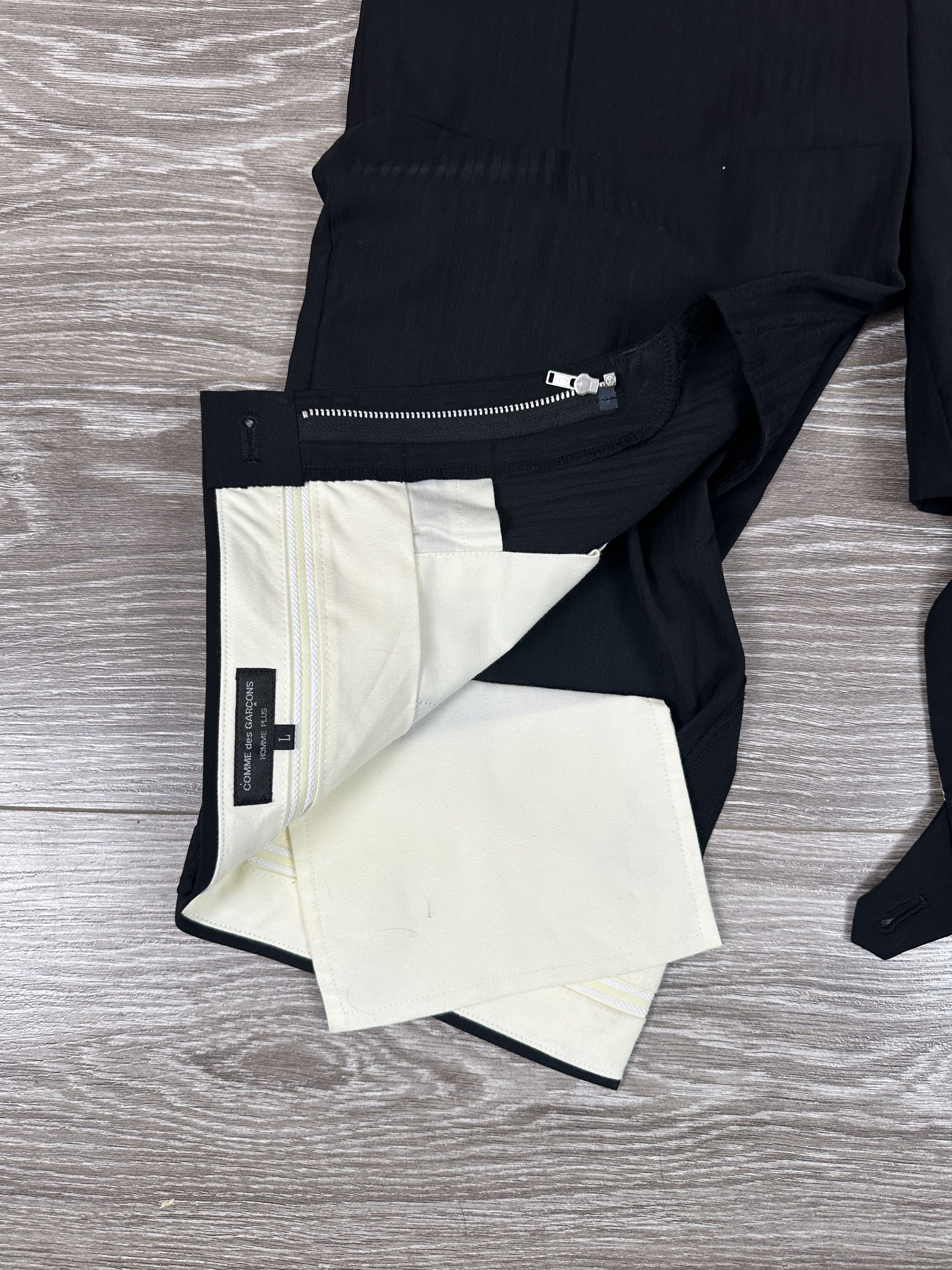 Comme des Garcons Homme Plus Comme des Garcon Homme Plus Upside Down Waistband Pants Size US 31 - 9 Thumbnail
