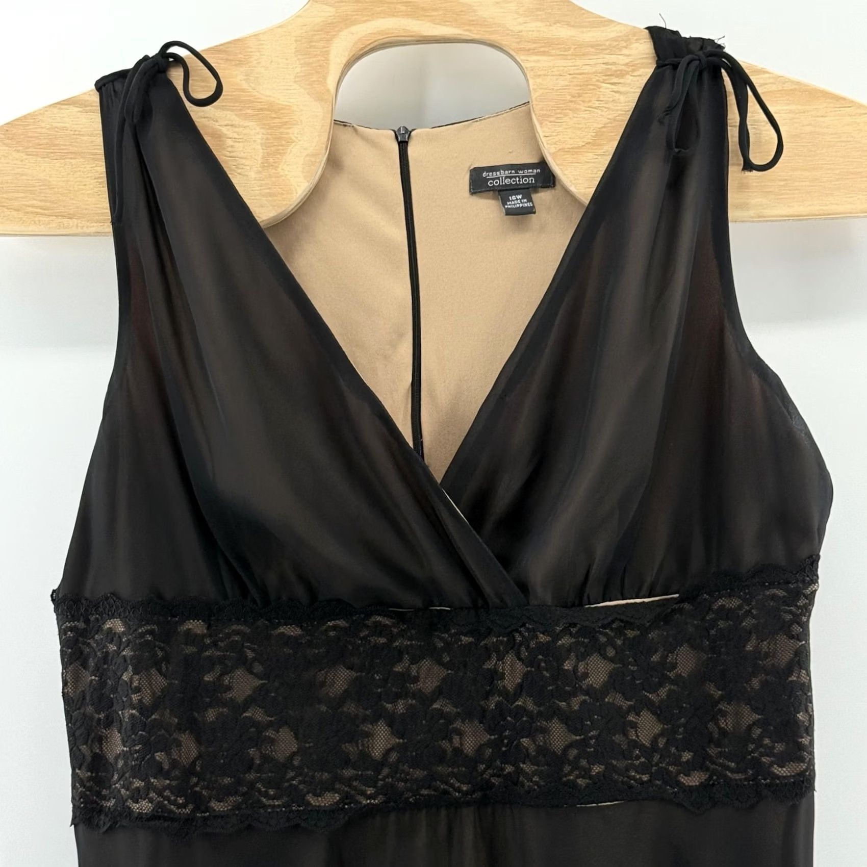 Vintage Dressbarn Collection Dress Womens 16W Black Sleeveless Midi Party Lace Waist V-Neck 43" A-Line/Wrap Dress, Formal, Cocktail, Evening Size XXL / US 16-18 / IT 52-54 - 2 Thumbnail