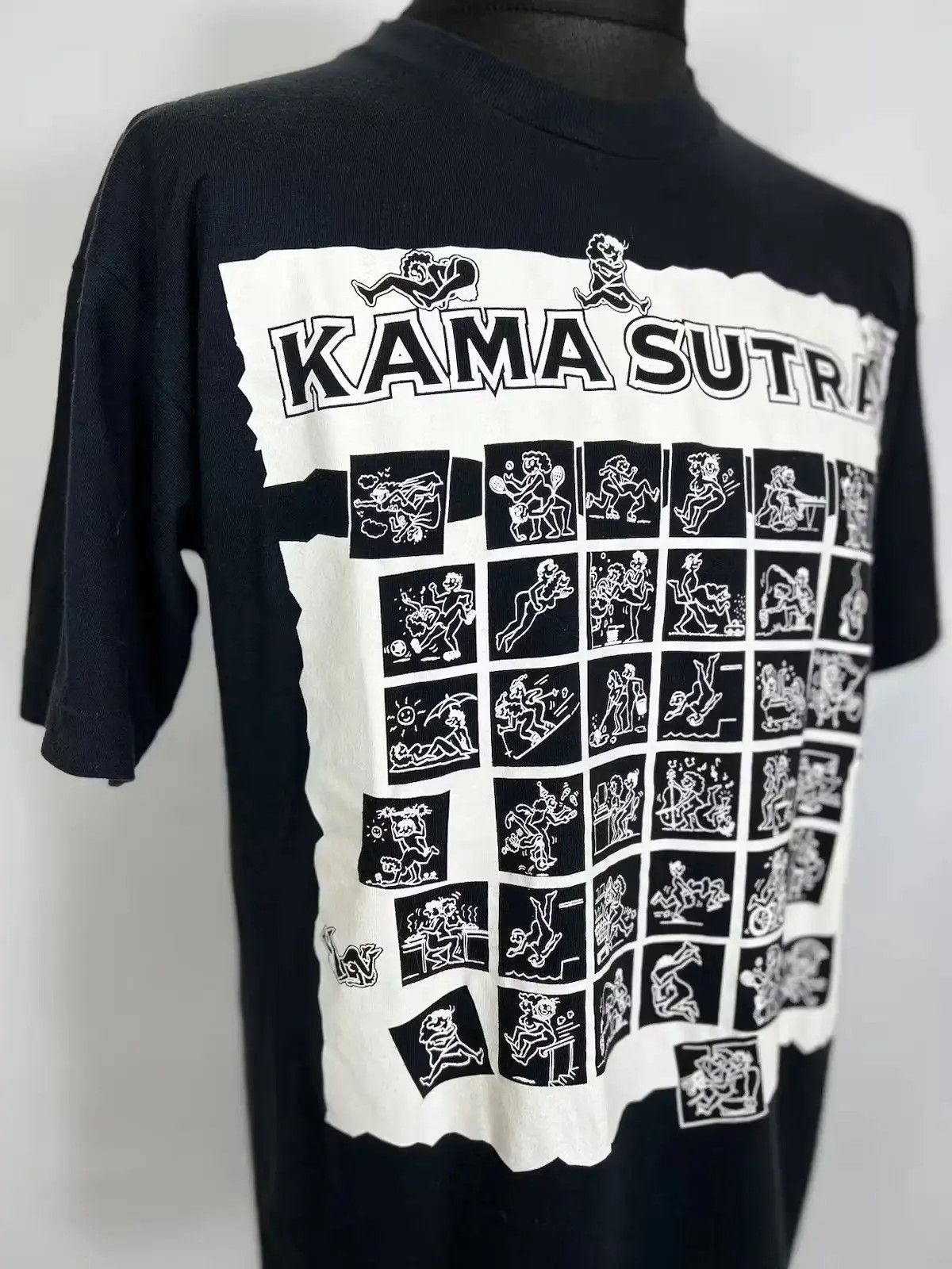 Band Tees × Vintage Vintage 90’s Kamasutra merchendise T-shirt single stitch Size US L / EU 52-54 / 3 - 5 Thumbnail