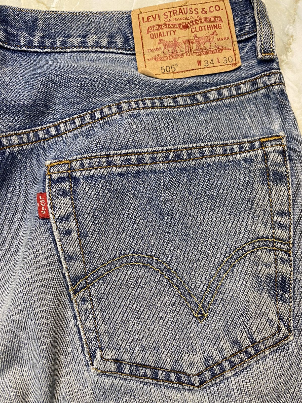 Levi's LEVIS 505 REGULAR FIT Size US 34 / EU 50 - 16 Thumbnail