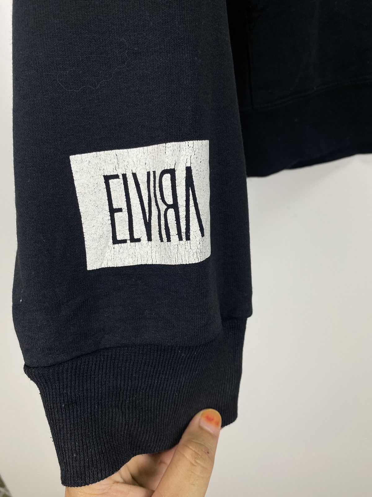 Champion × elvira.in.net Elvira Champion hoodies Size US L / EU 52-54 / 3 - 11 Thumbnail
