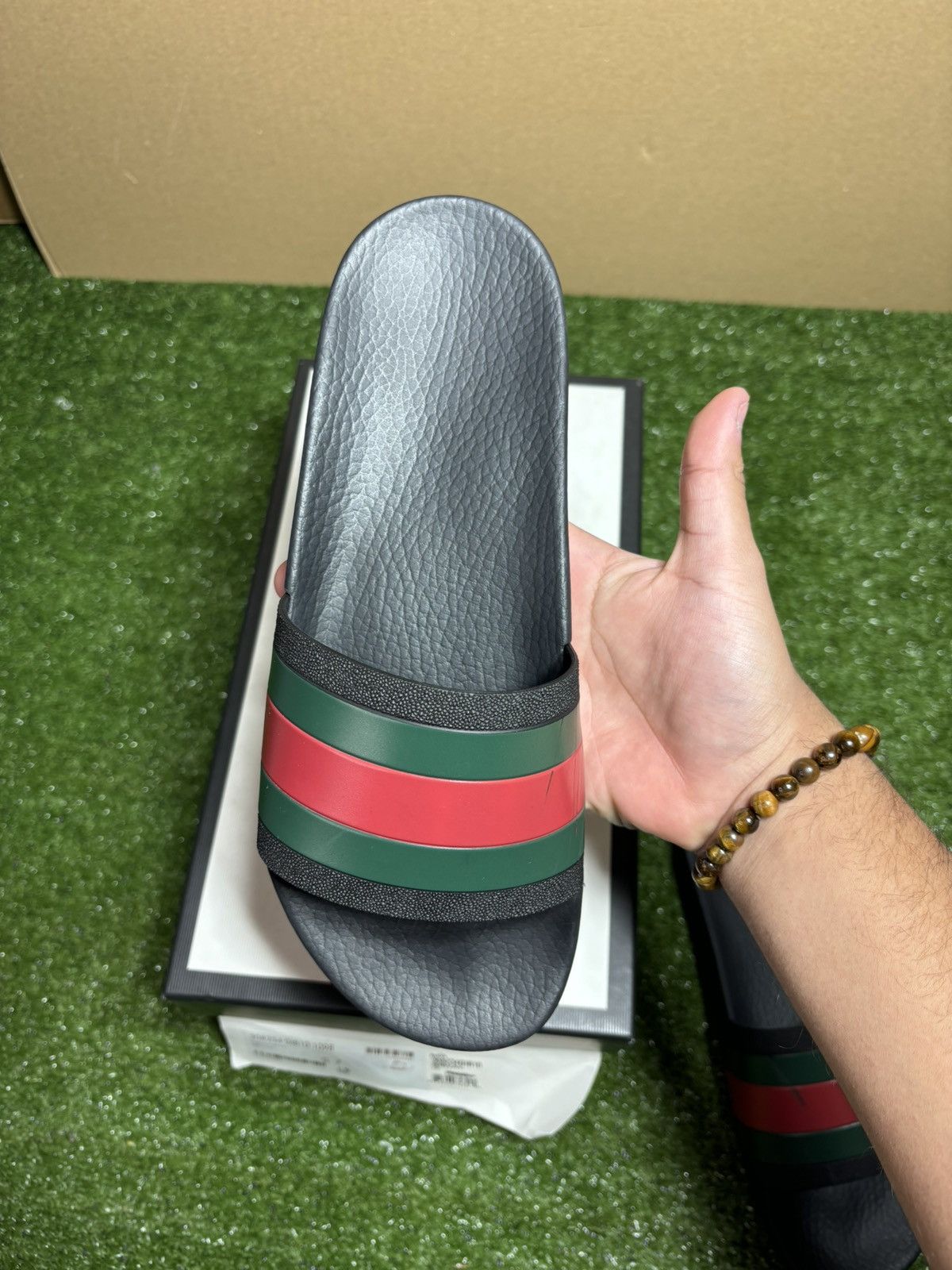 Gucci Gucci pursuit pool slide Size US 9 / EU 42 - 7 Thumbnail