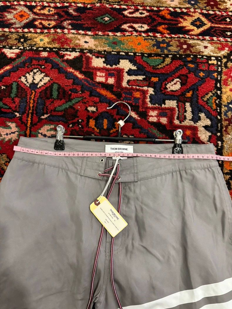 Thom Browne Thom Browne Classic four-barrel shorts Size US 39 - 2 Thumbnail