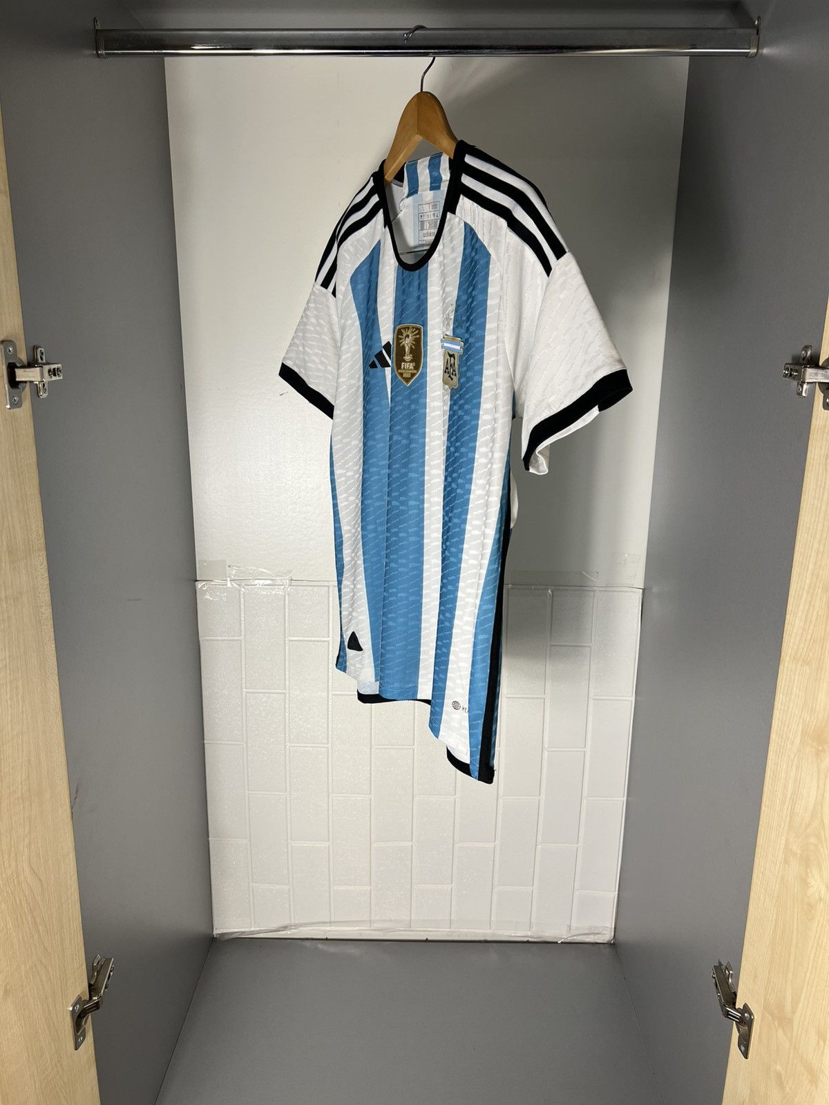 Vintage VERY RARE ADIDAS ARGENTINA SOCCER JERSEY RETRO BLOKE Y2K 90s Size US XL / EU 56 / 4 - 15 Thumbnail