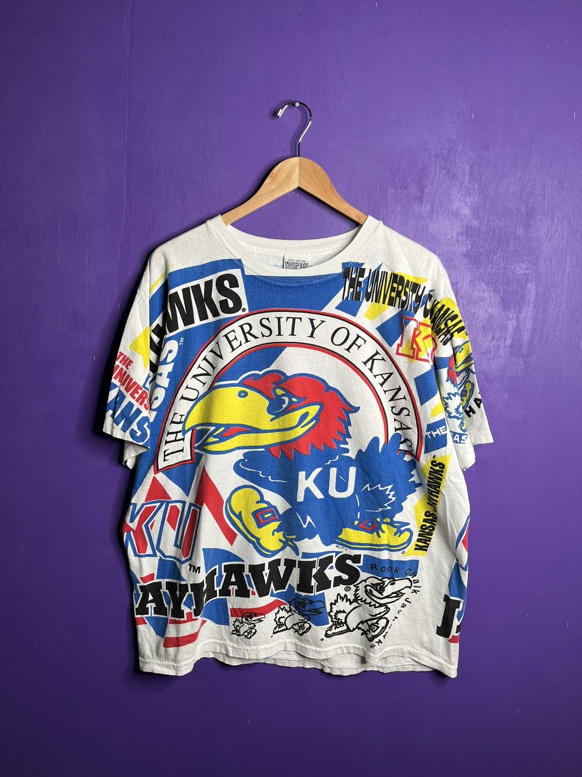 Vintage Vintage 90s Kansas Jayhawks AOP logo t-shirt Size US XL / EU 56 / 4 - 1 Thumbnail
