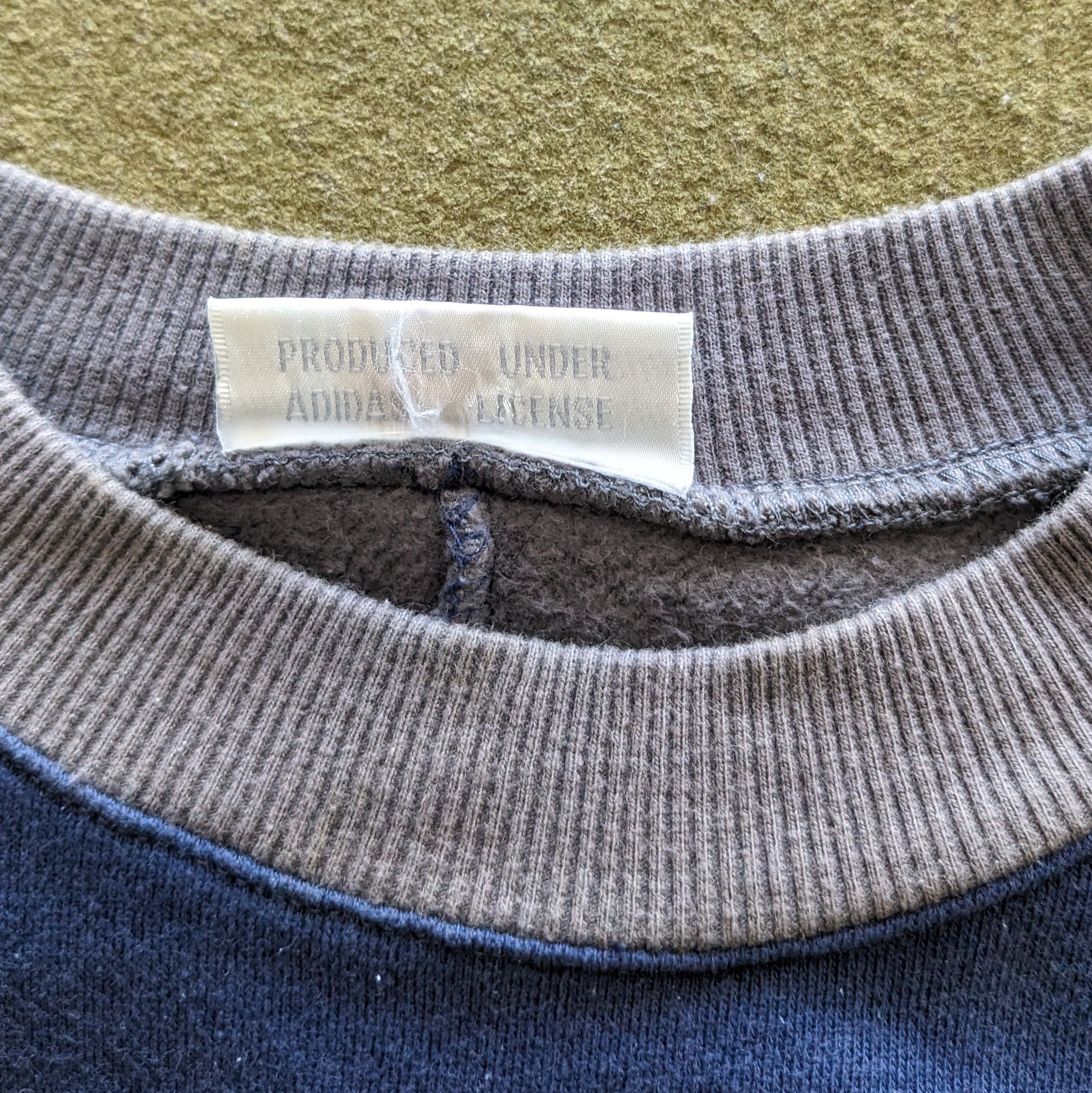 Adidas Vintage ADIDAS Three Stripes Sportswear Brand Sweatshirt Size US L / EU 52-54 / 3 - 7 Thumbnail