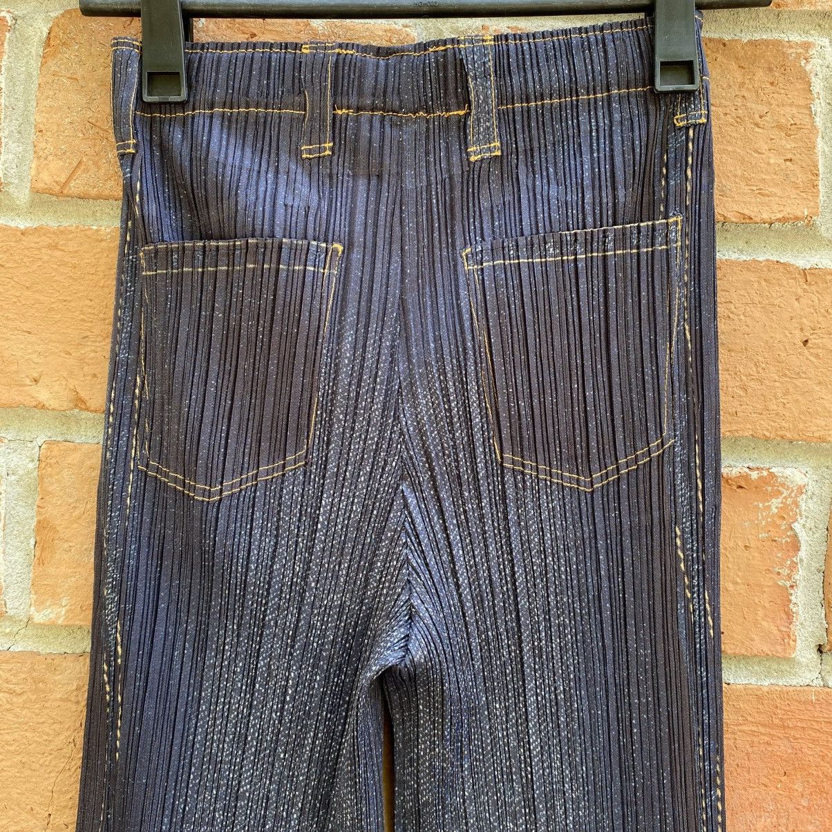 Pleats Please Issey Miyake Pleats Please Printed Jeans Flare Pants Size 25" / US 0 / IT 36 - 6 Thumbnail