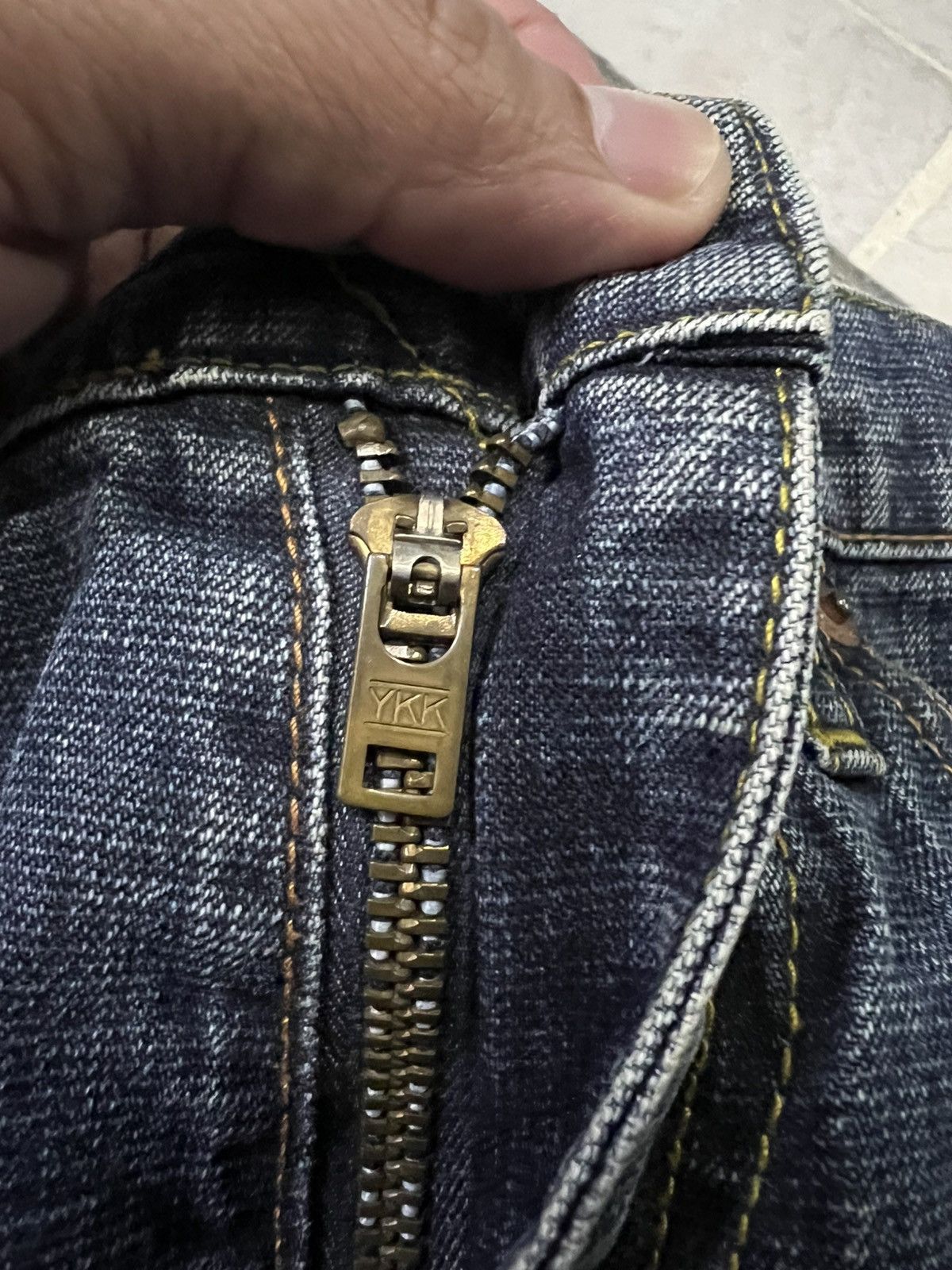 If Six Was Nine × Le Grande Bleu (L.G.B.) × Oshkosh Vintage 90’s Oshkosh Distress Painter Punk Jeans Size US 30 / EU 46 - 15 Thumbnail