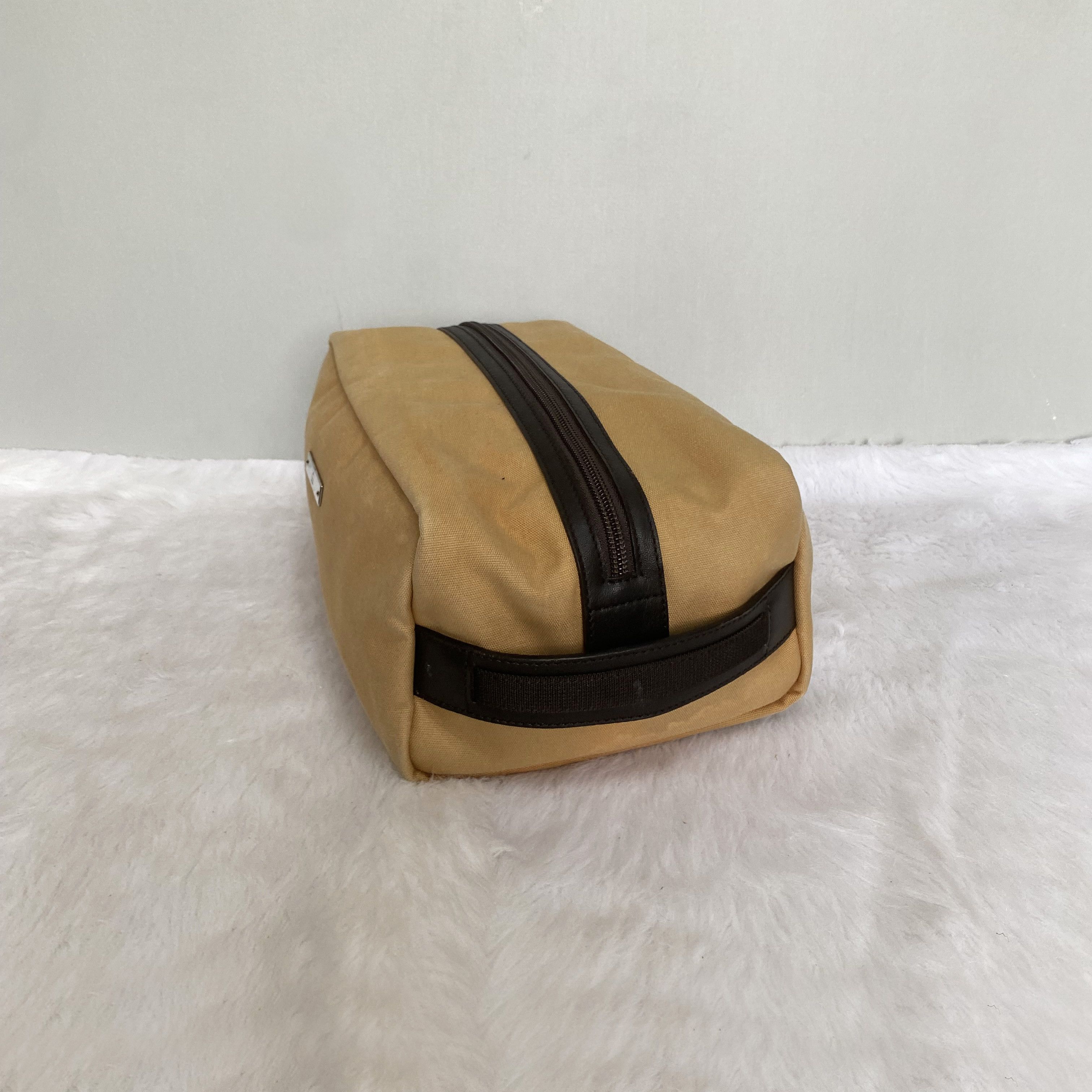 Gucci × Vintage GUCCI Vintage Brown Canvas Toiletry Clutch Bag Size ONE SIZE - 3 Thumbnail