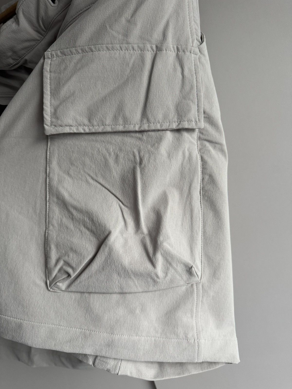 Kazuki Kuraishi × The North Face Urban Exploration KAZUKI CARGO WOVEN SHORT Size US 32 / EU 48 - 21 Thumbnail
