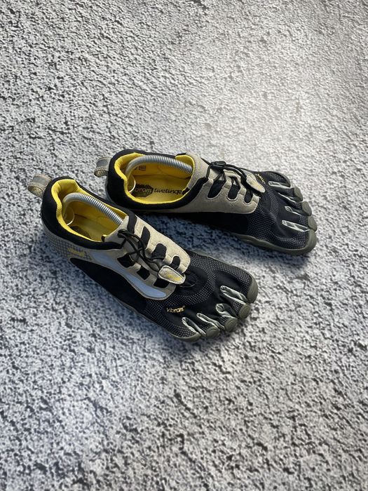 Vintage Vintage Vibram Five Fingers Toe Shoes Speed Runner Gorpcore